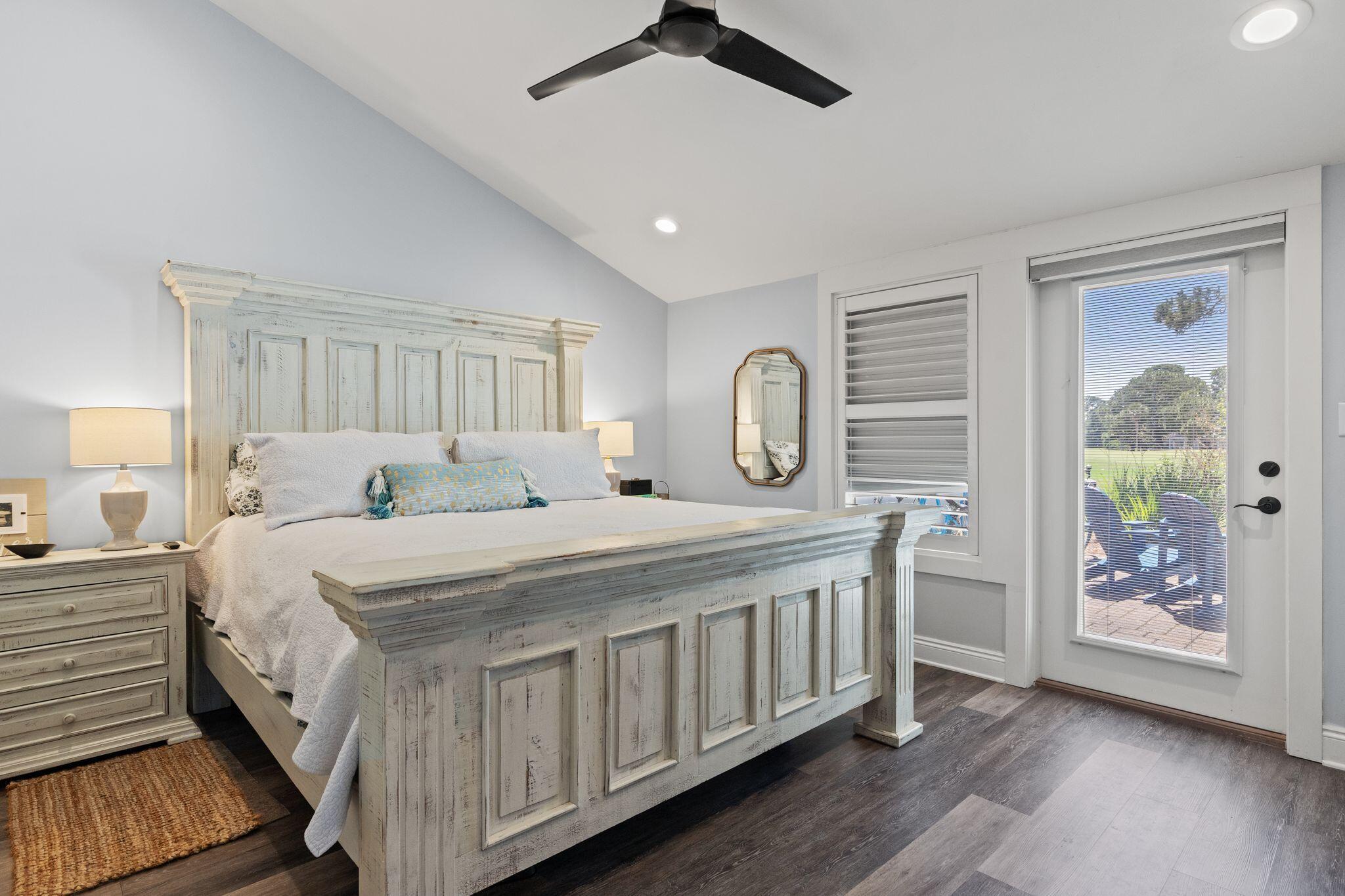 BAYOU VILLAGE CONDO PH 2 - Residential