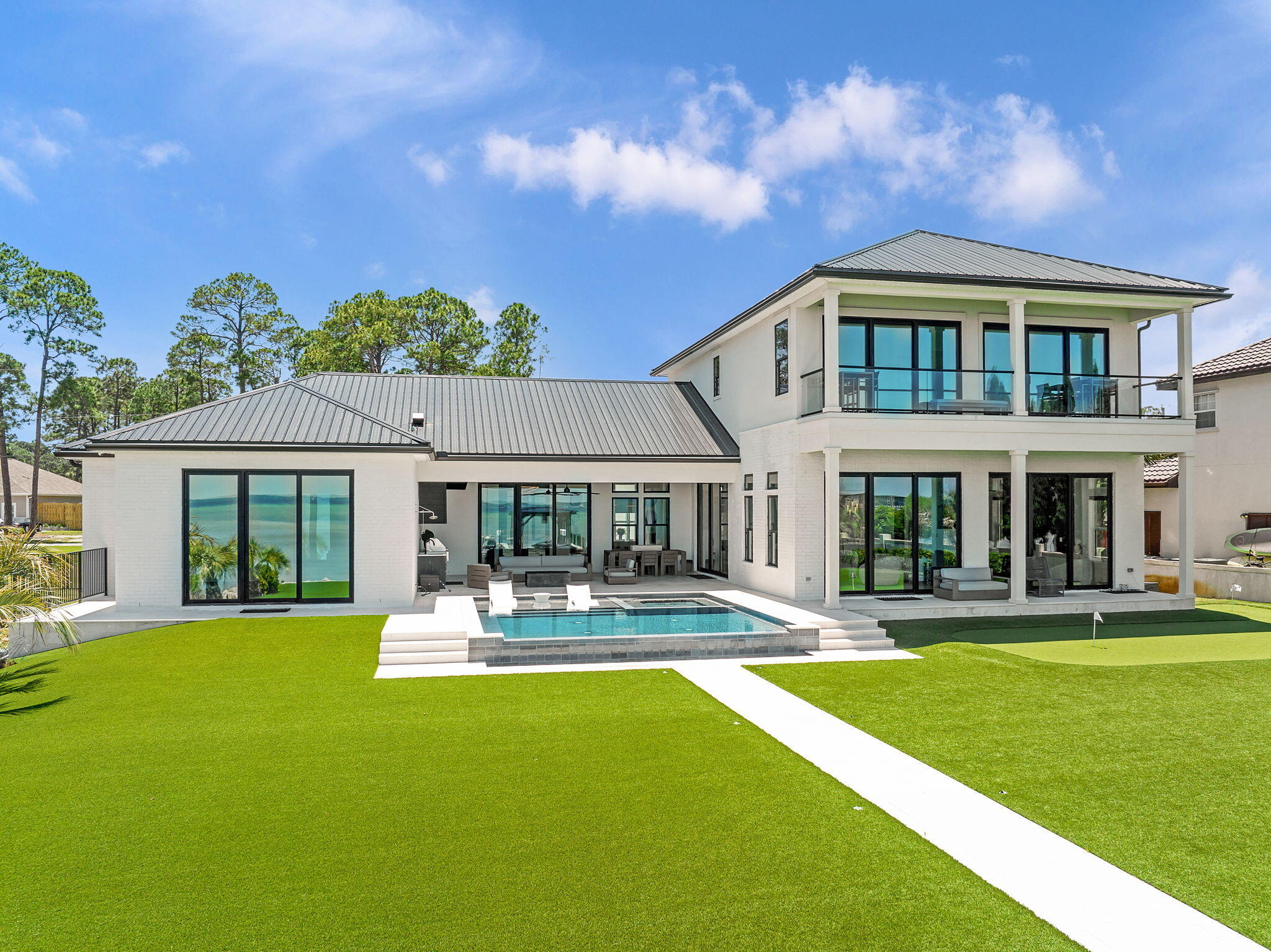 HOLIDAY SHORES ESTATES - Residential