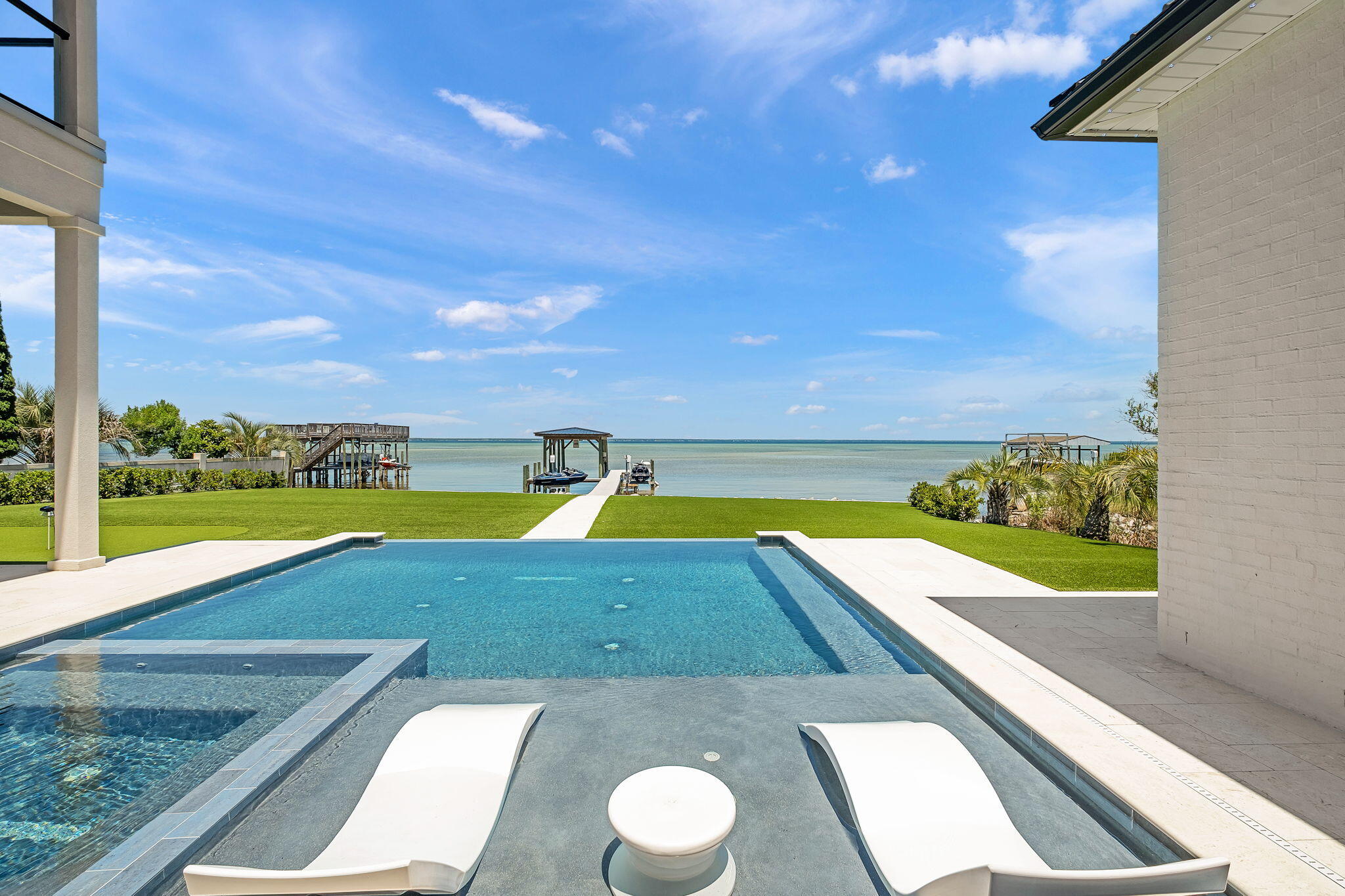 HOLIDAY SHORES ESTATES - Residential
