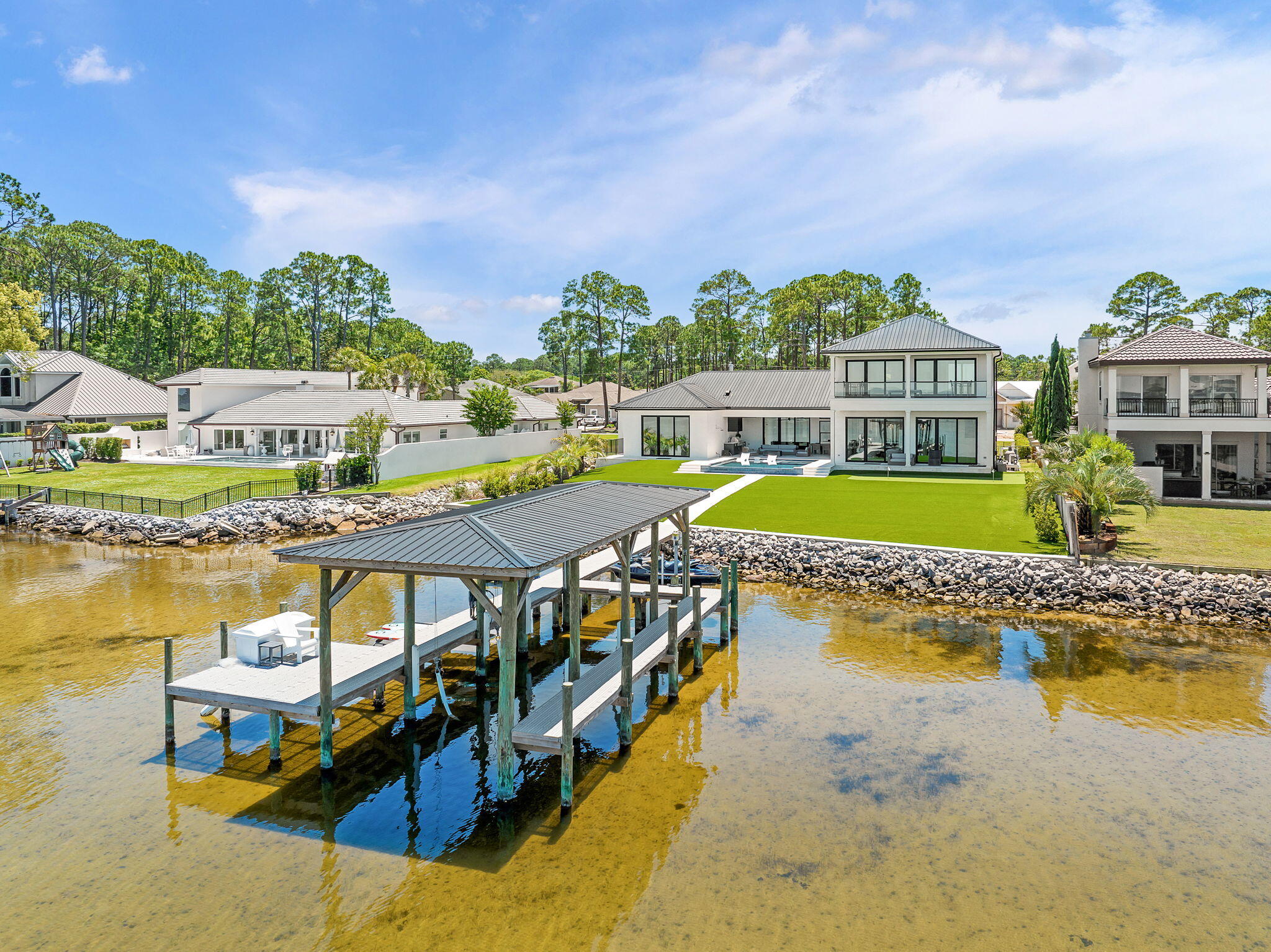 HOLIDAY SHORES ESTATES - Residential