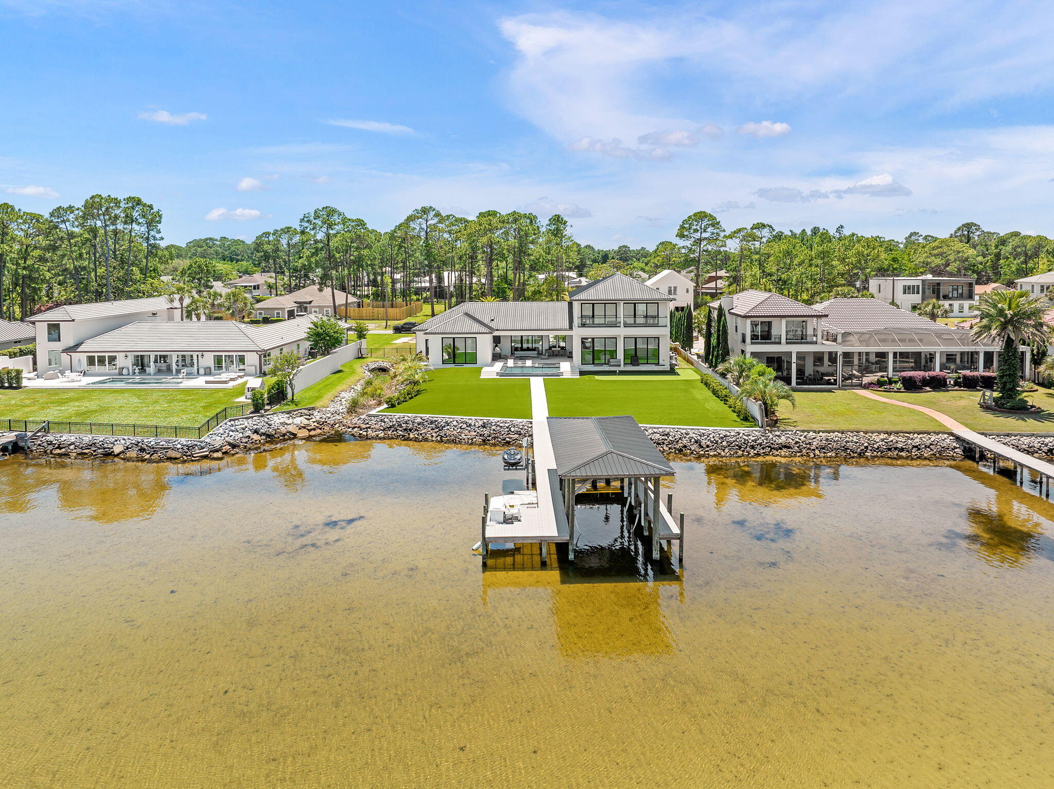 HOLIDAY SHORES ESTATES - Residential