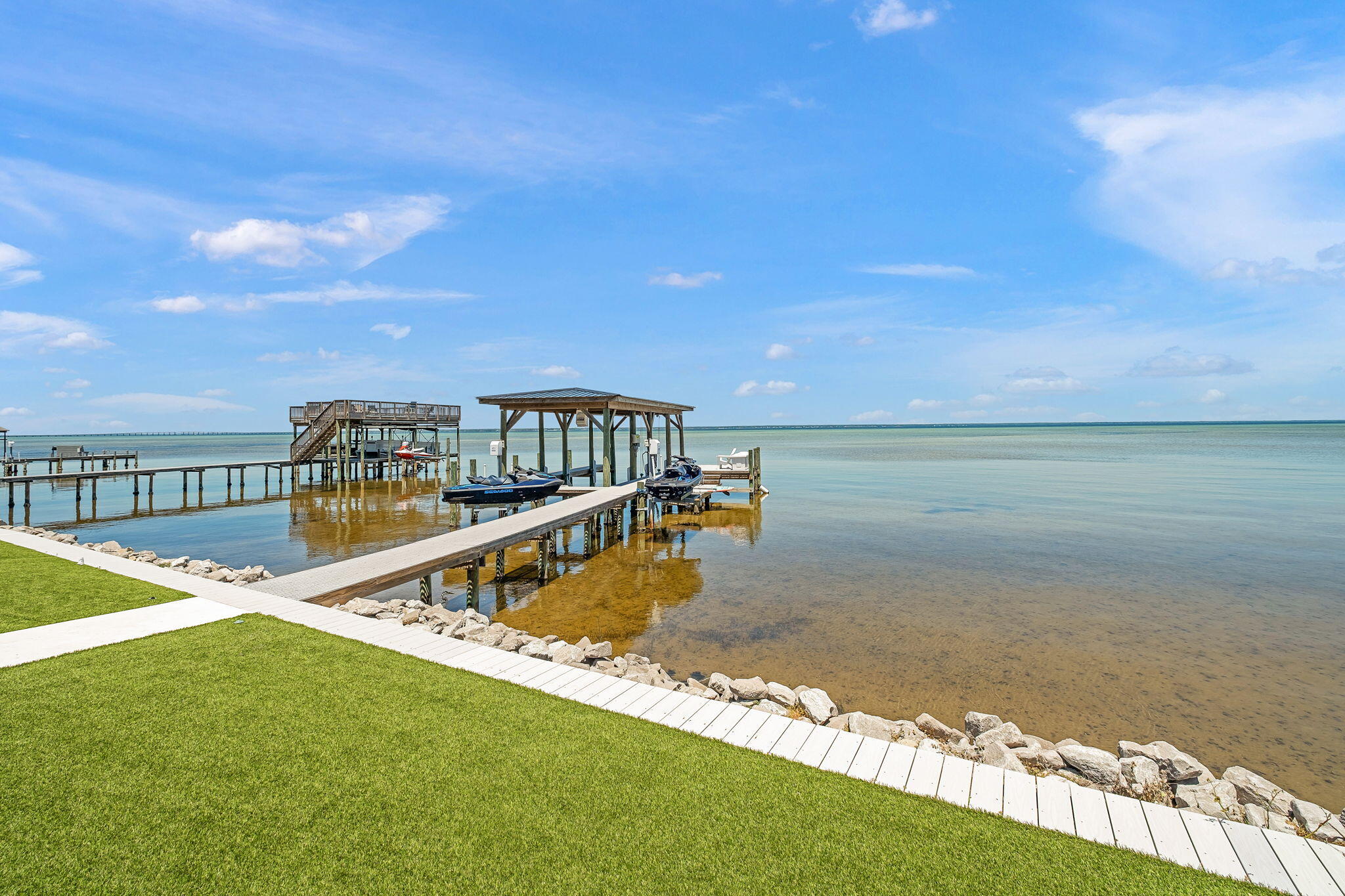 HOLIDAY SHORES ESTATES - Residential