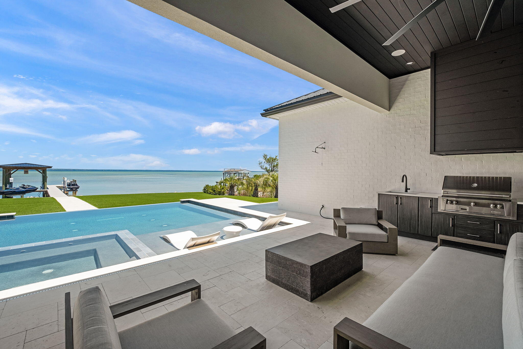 HOLIDAY SHORES ESTATES - Residential