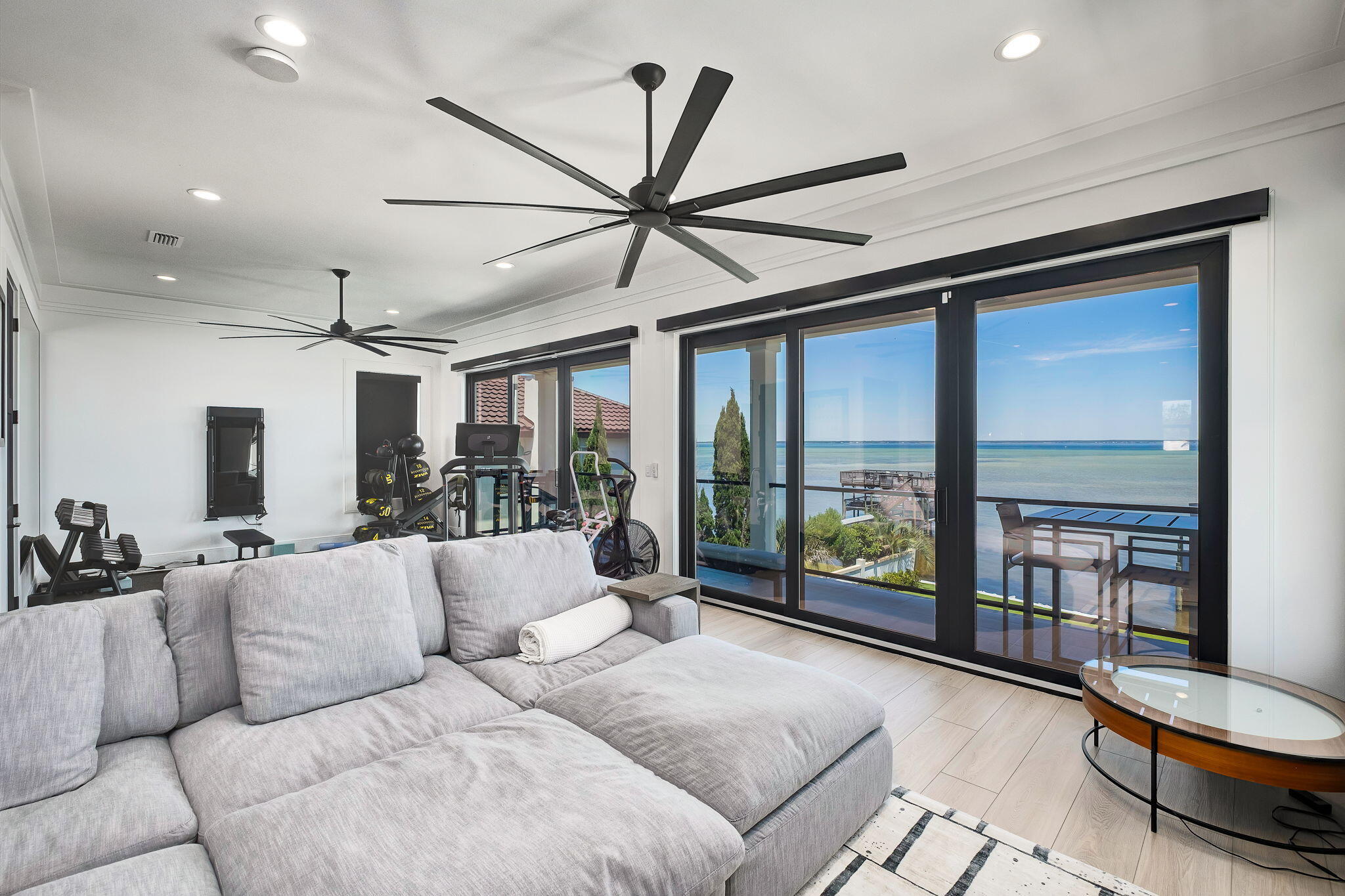HOLIDAY SHORES ESTATES - Residential
