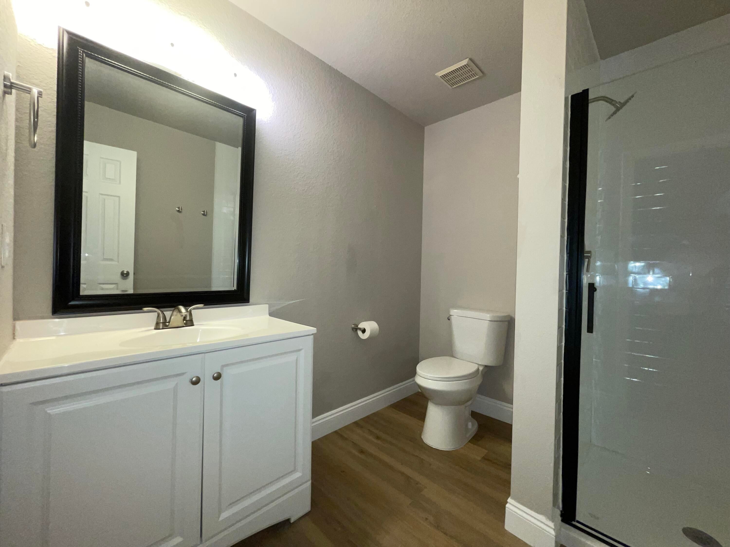 ADAMS POWELL - Residential Lease