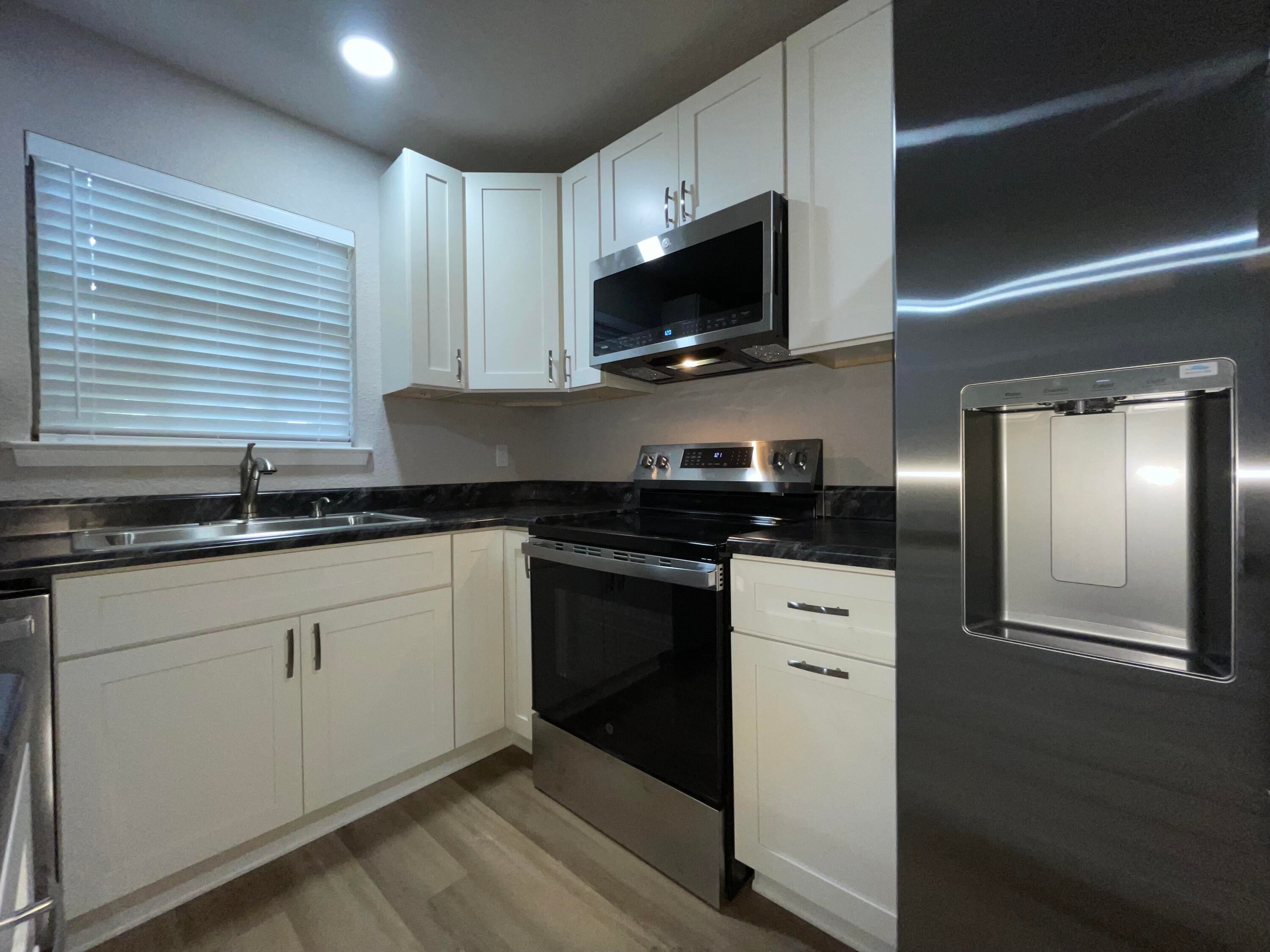 ADAMS POWELL - Residential Lease