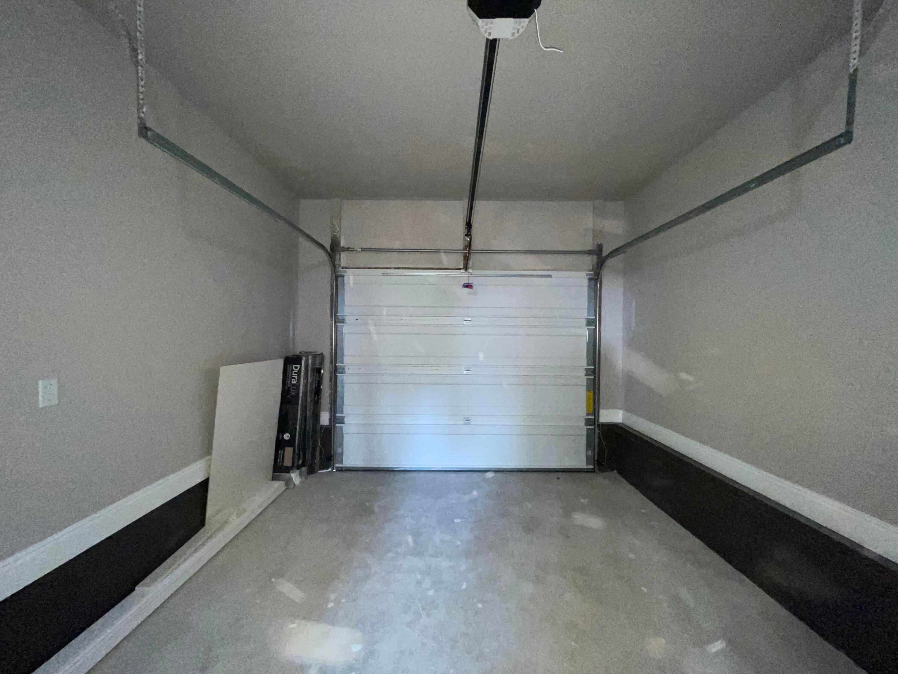 ADAMS POWELL - Residential Lease