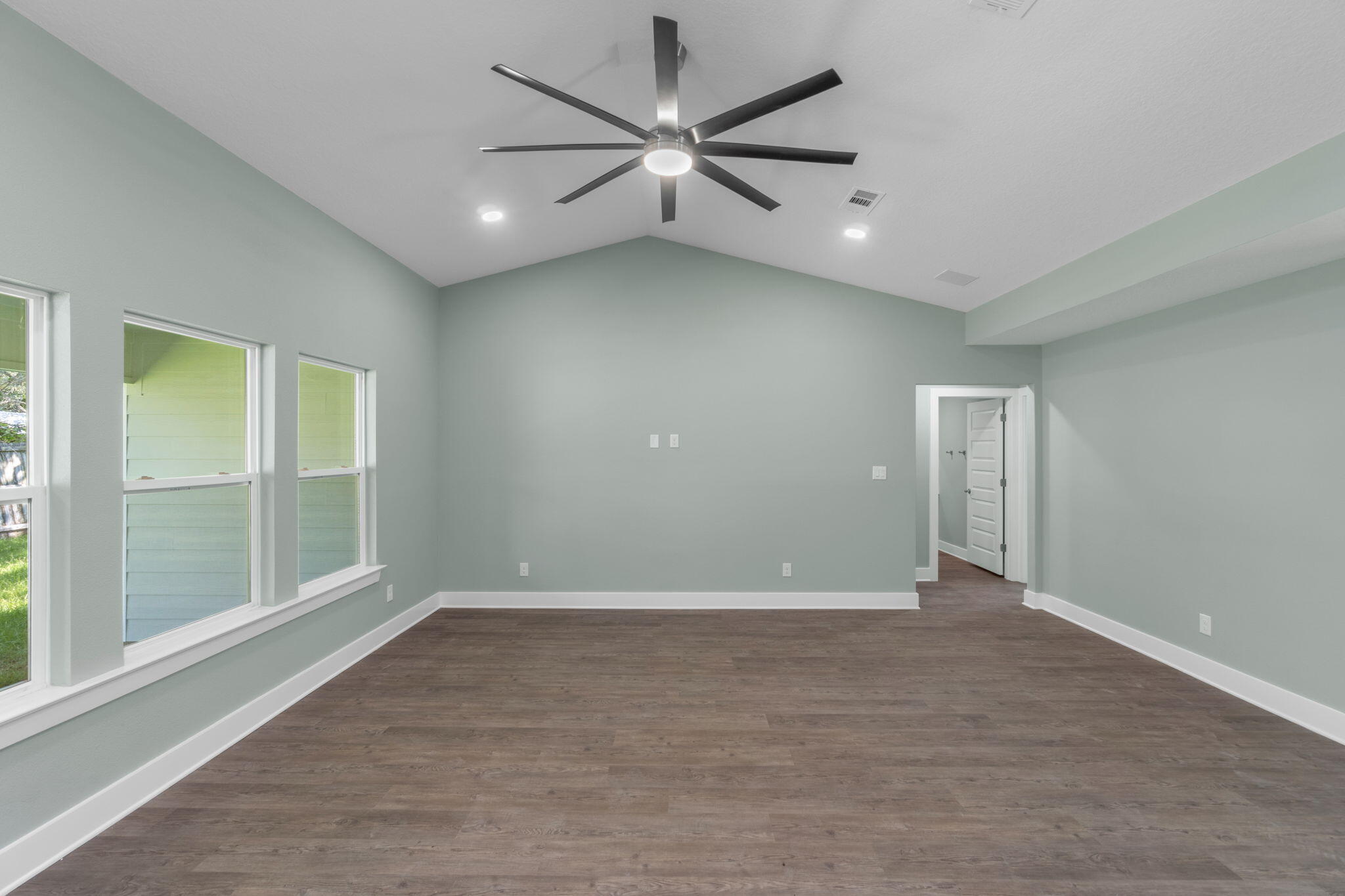 EMERALD SHORES PARK - Residential