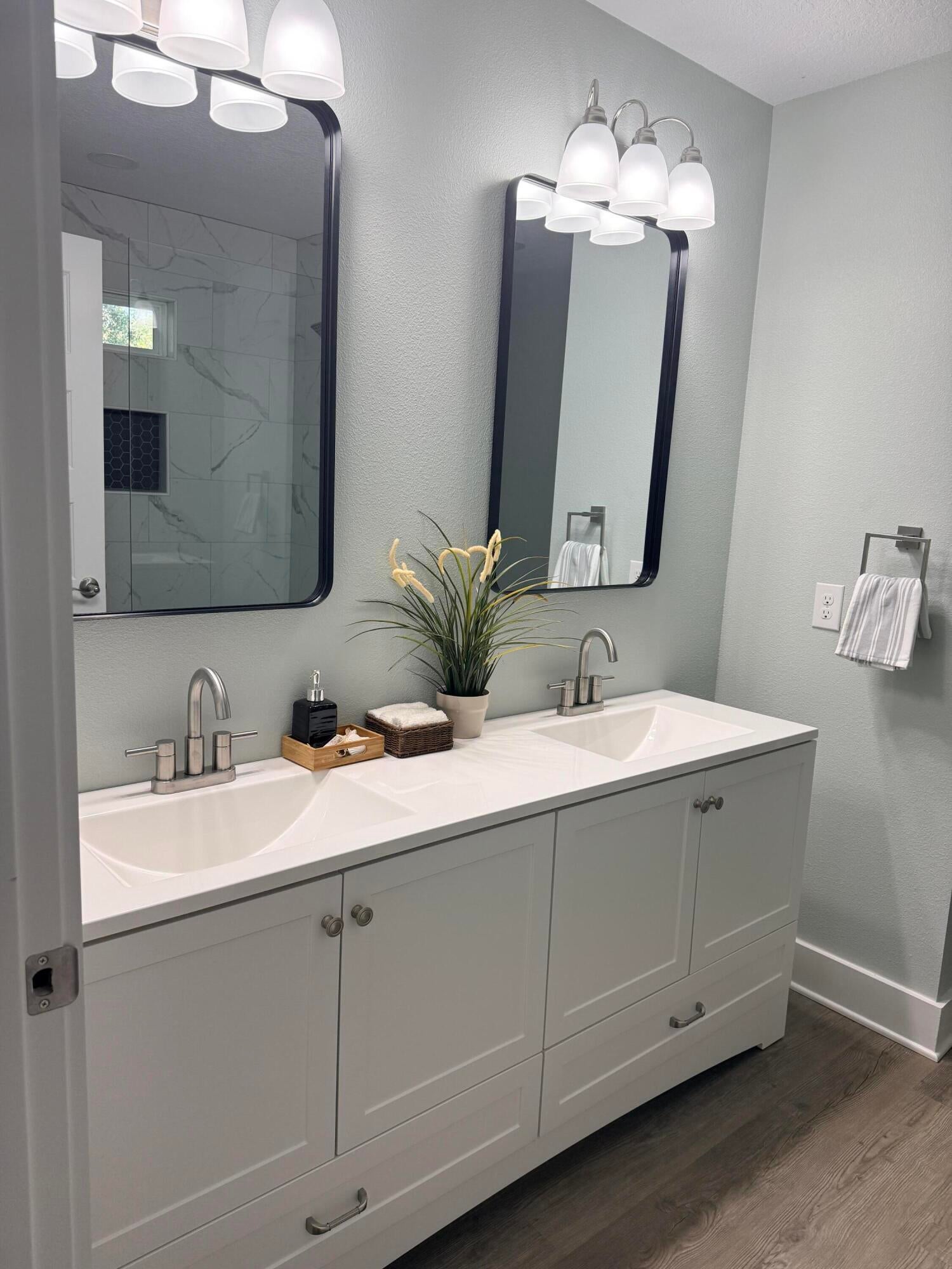EMERALD SHORES PARK - Residential