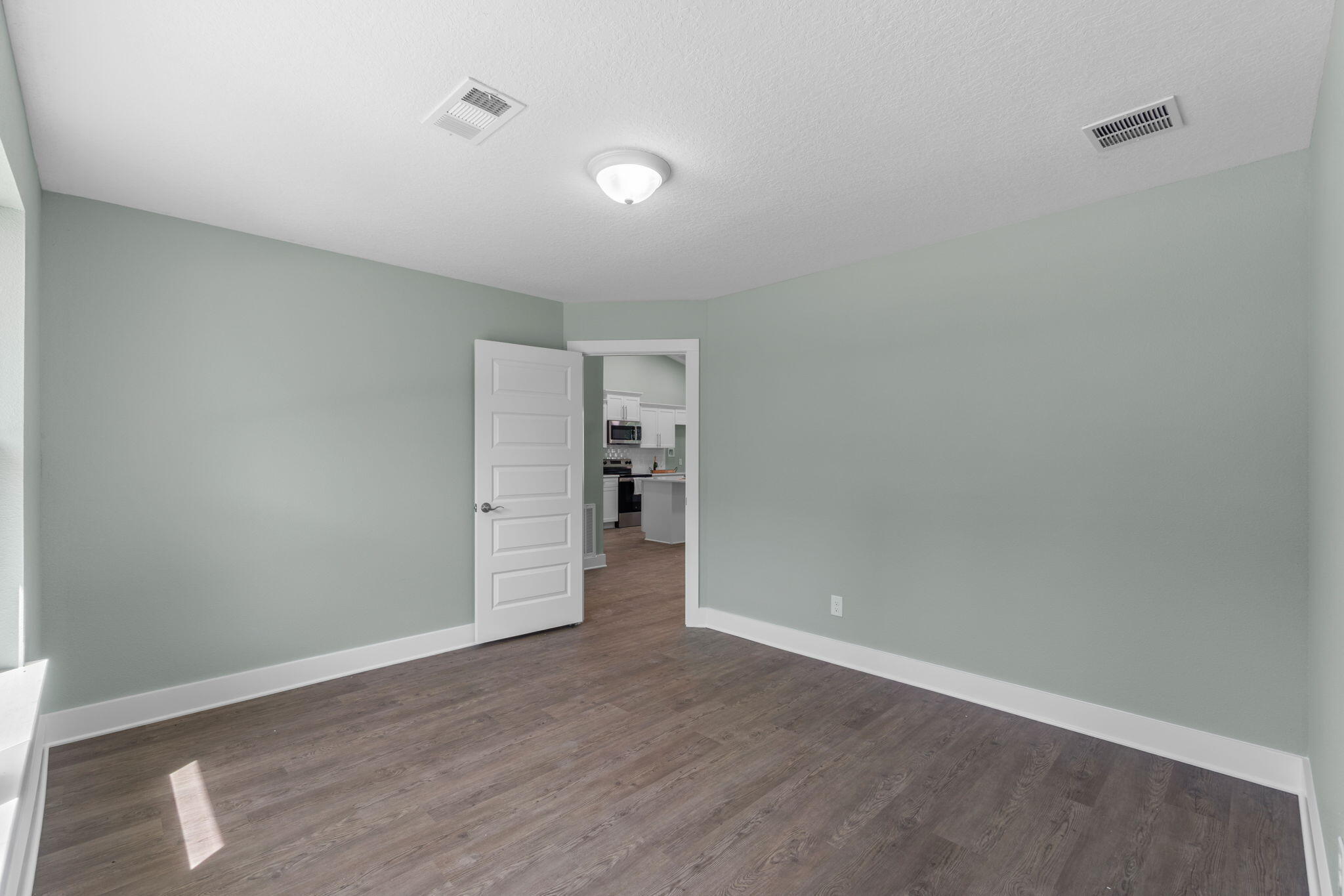 EMERALD SHORES PARK - Residential