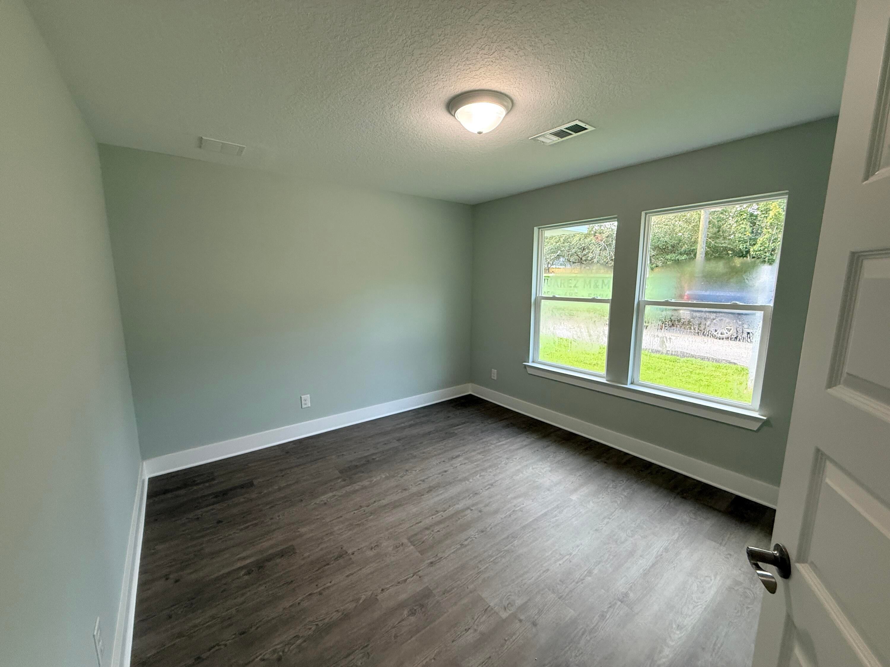 EMERALD SHORES PARK - Residential