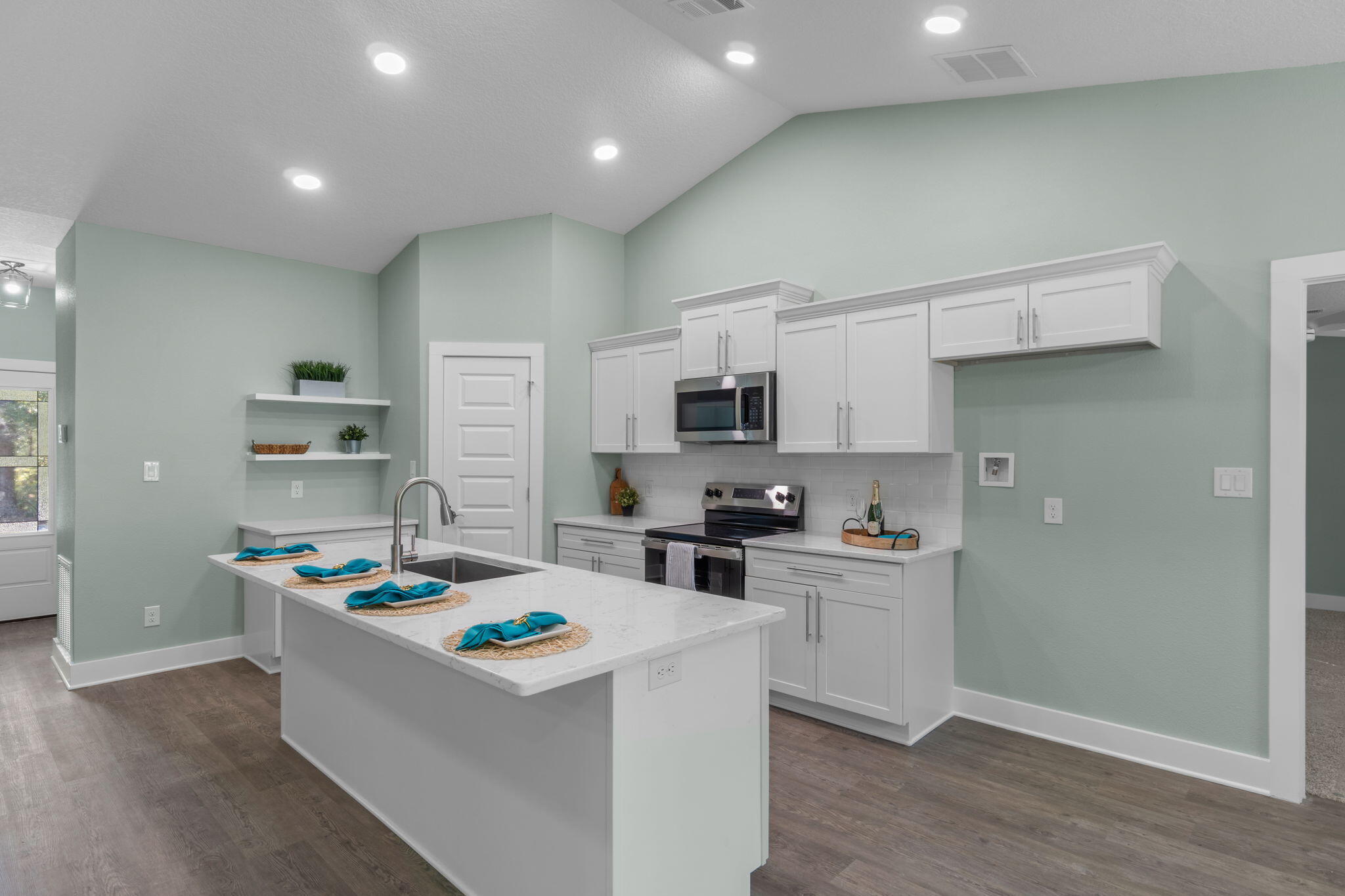 EMERALD SHORES PARK - Residential
