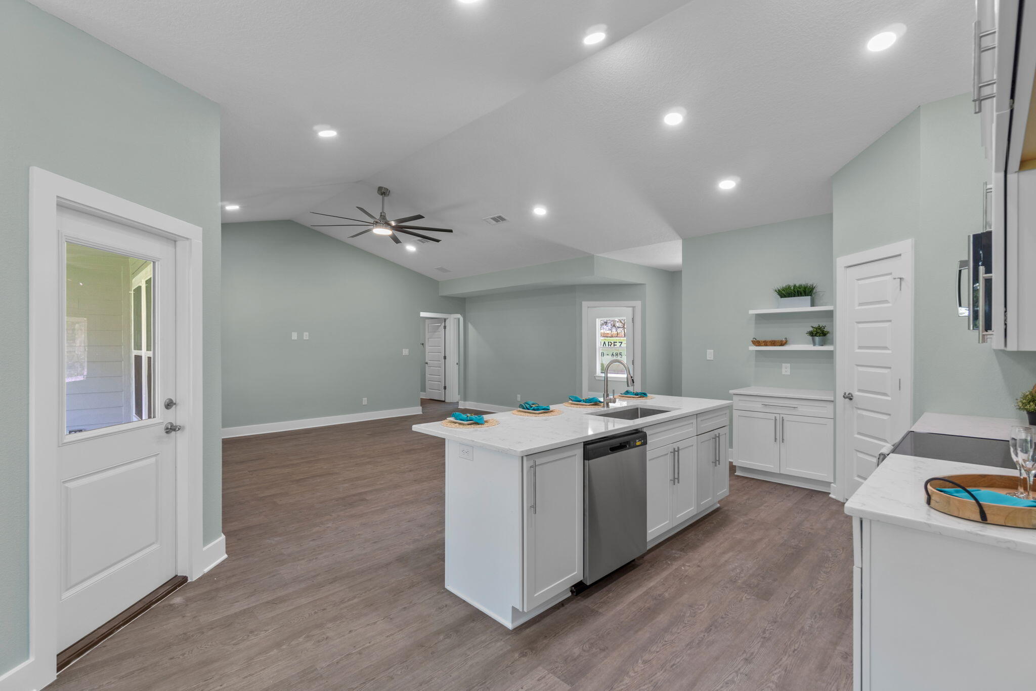 EMERALD SHORES PARK - Residential