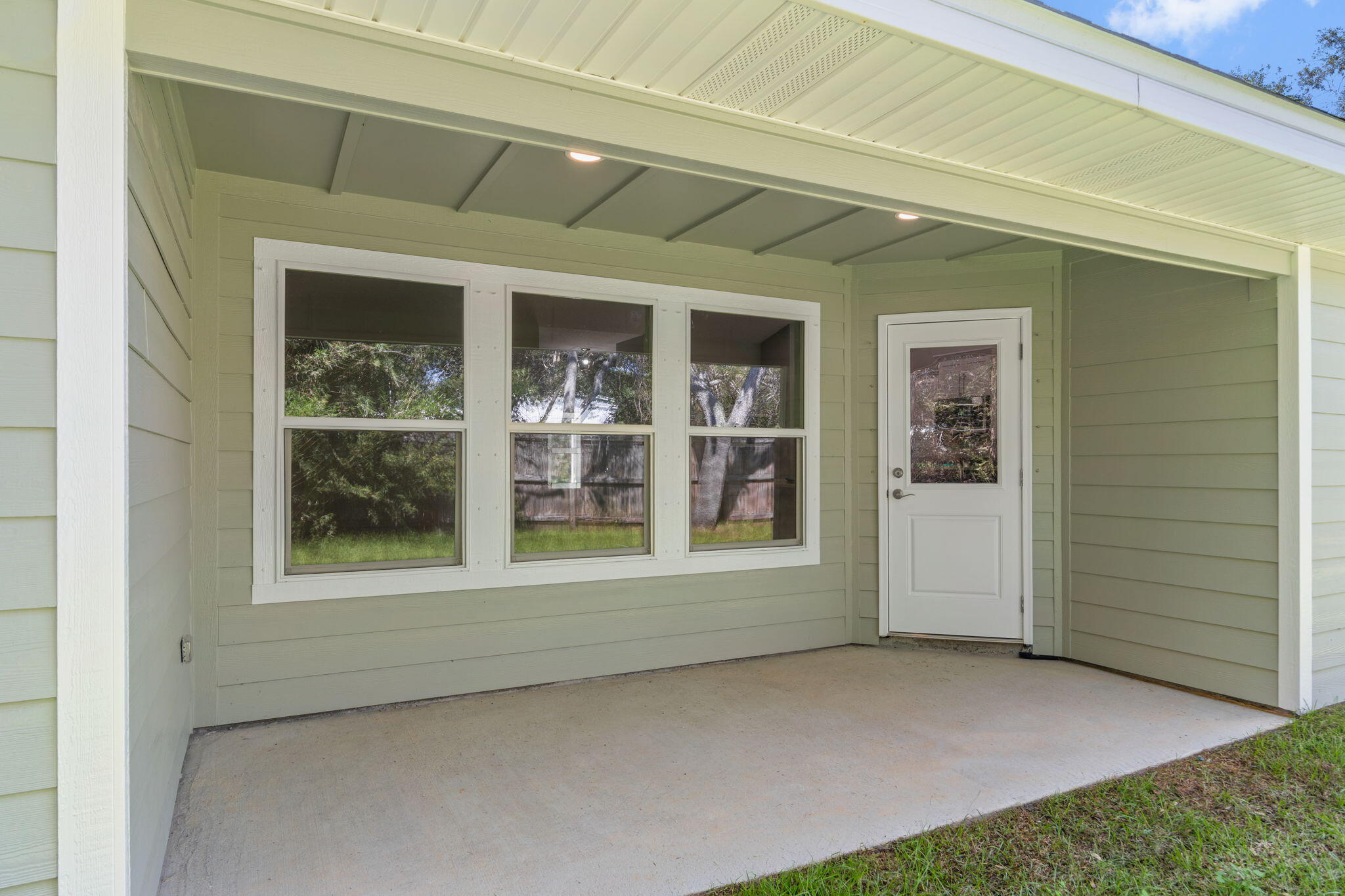 EMERALD SHORES PARK - Residential