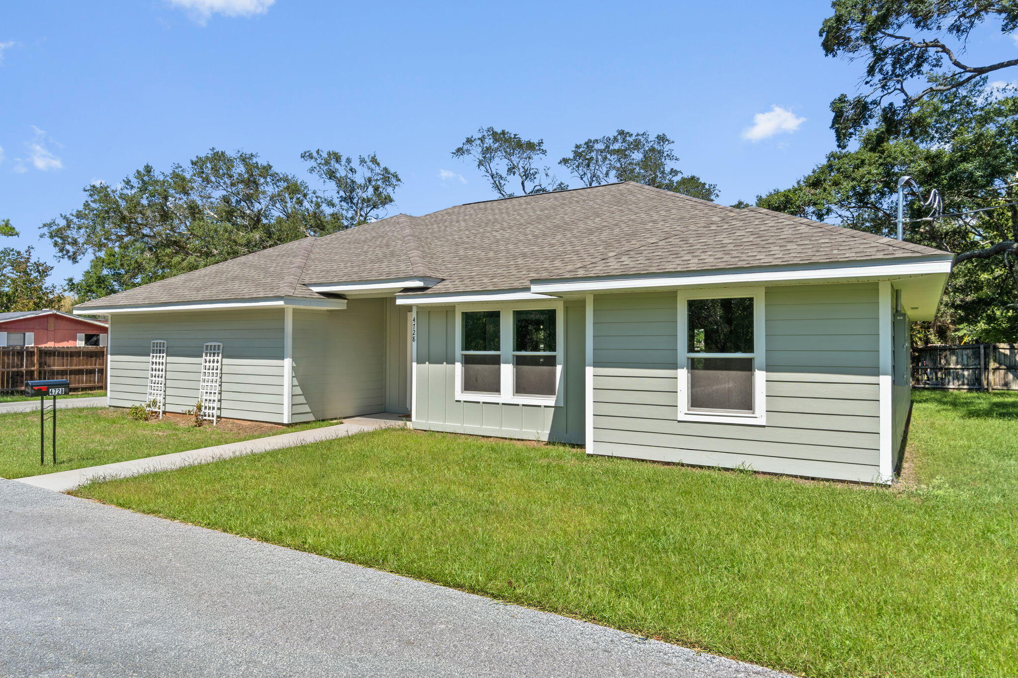 EMERALD SHORES PARK - Residential