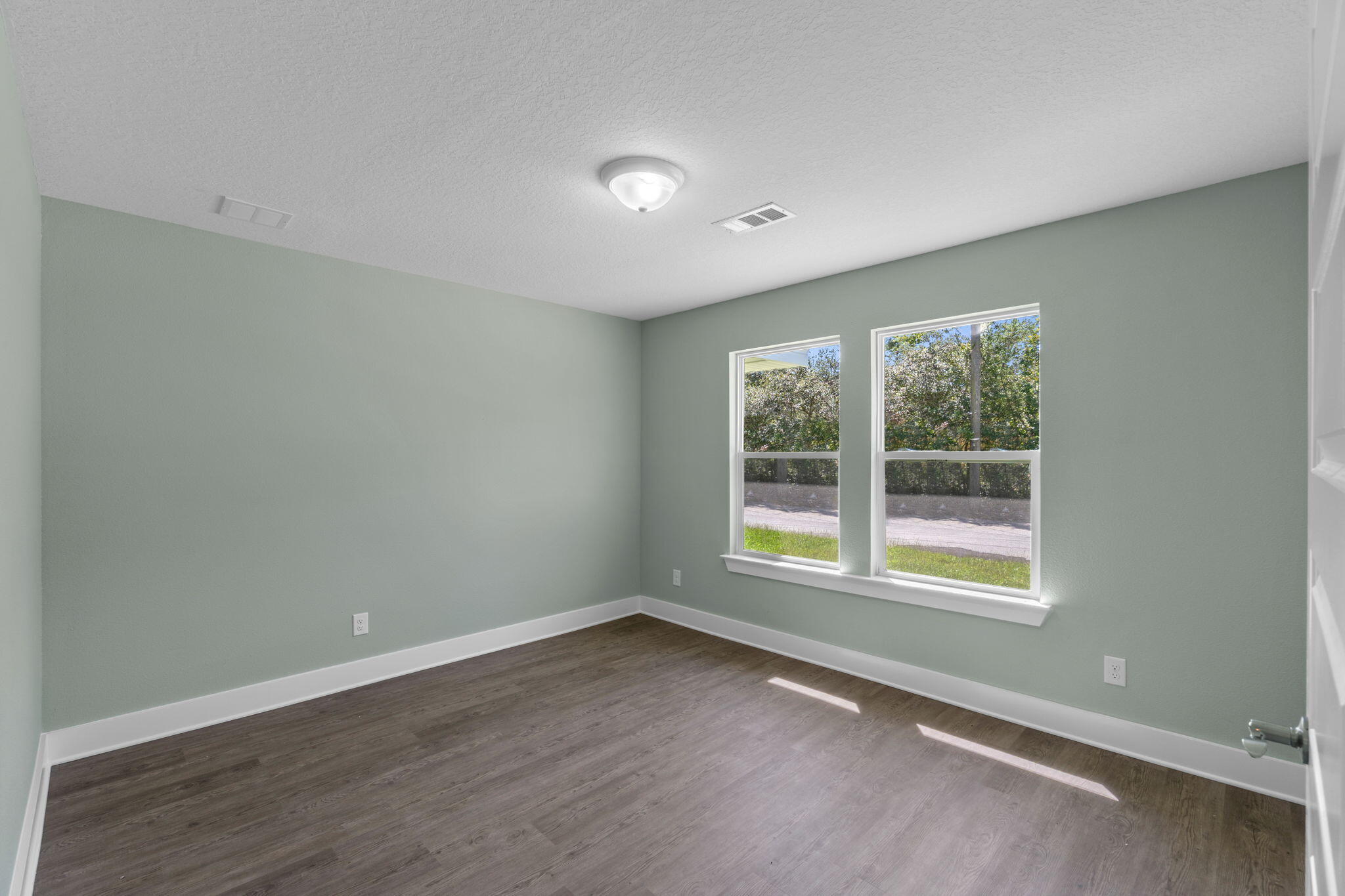 EMERALD SHORES PARK - Residential