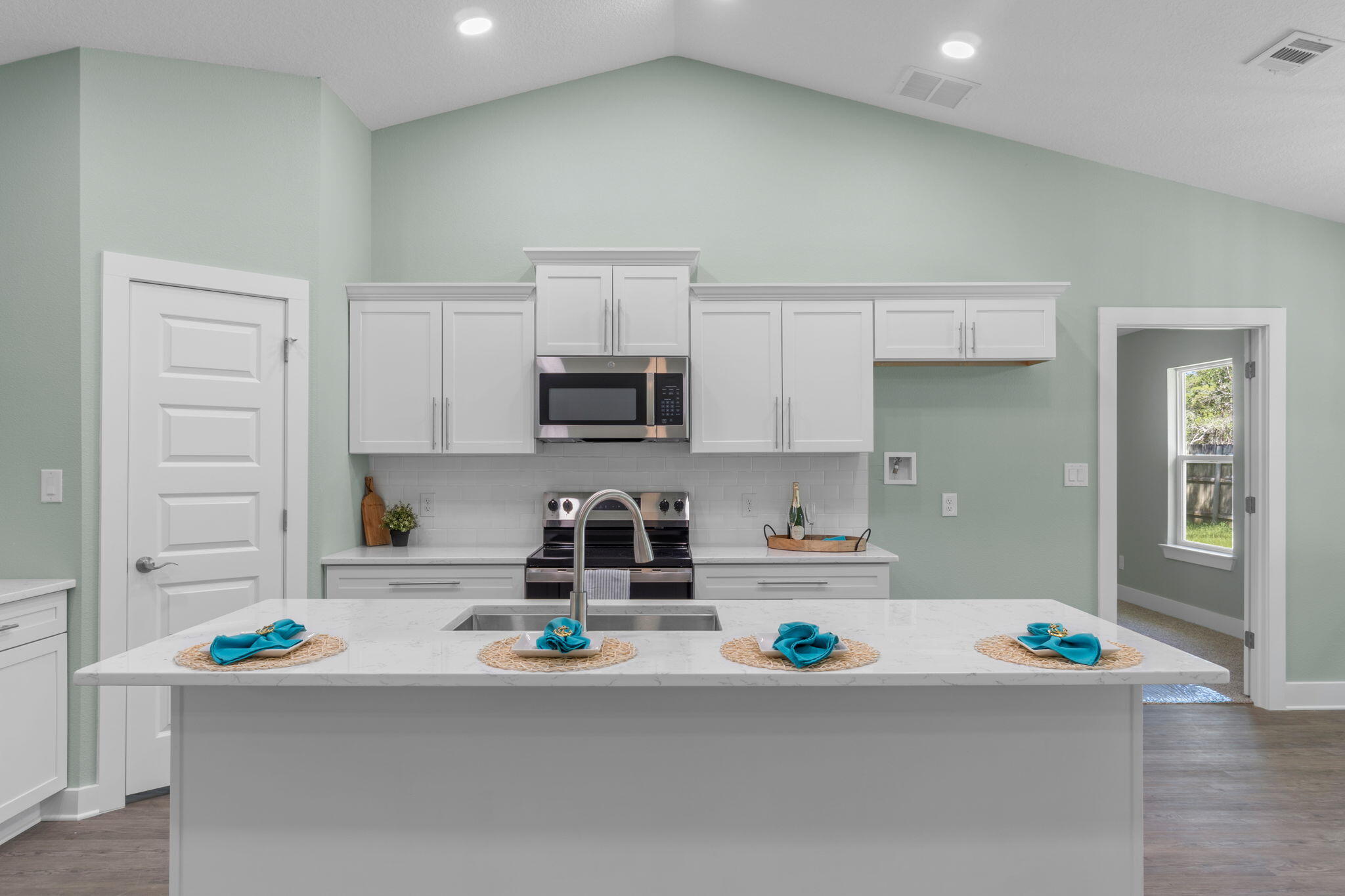 EMERALD SHORES PARK - Residential