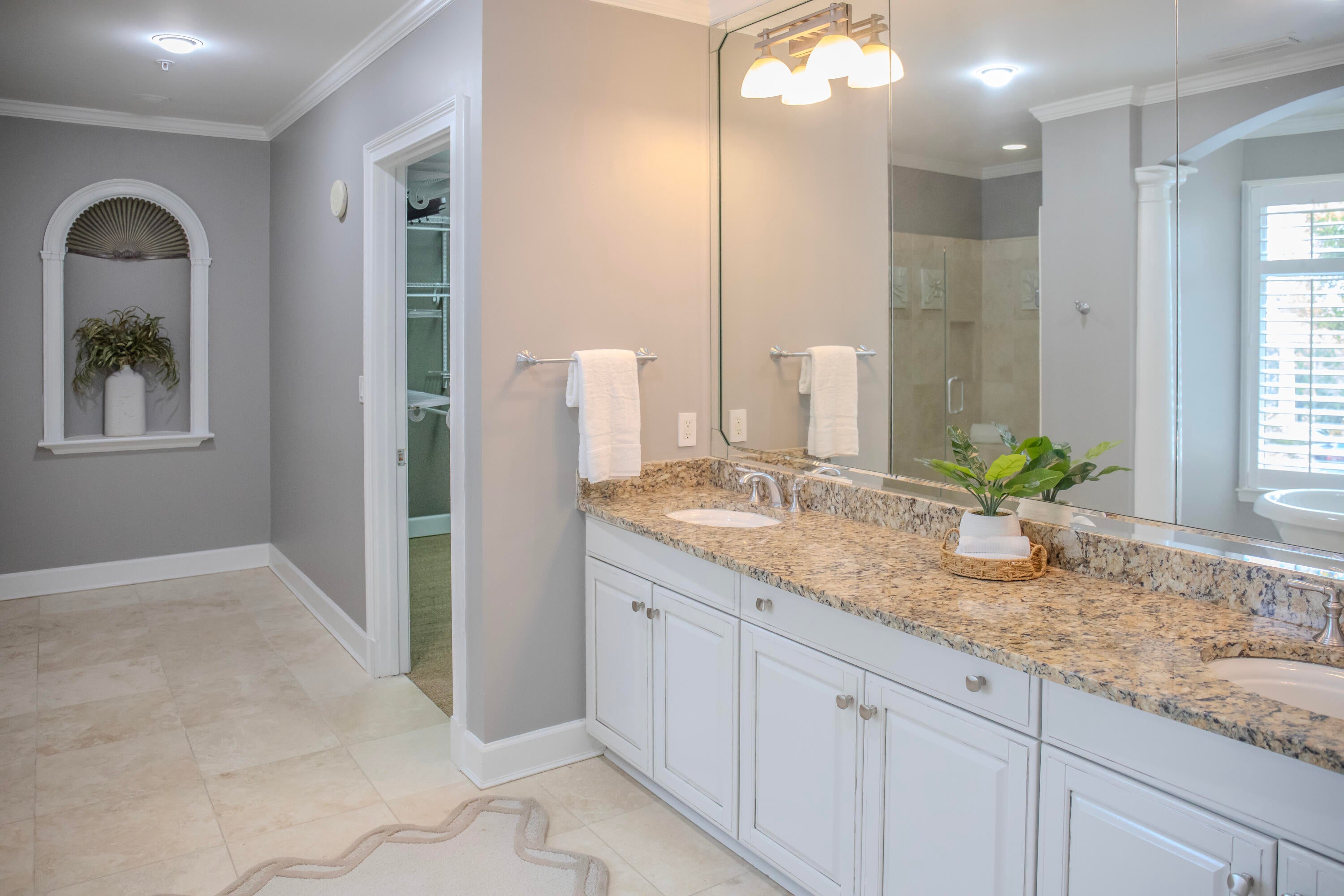 ONE WATER PLACE - Residential