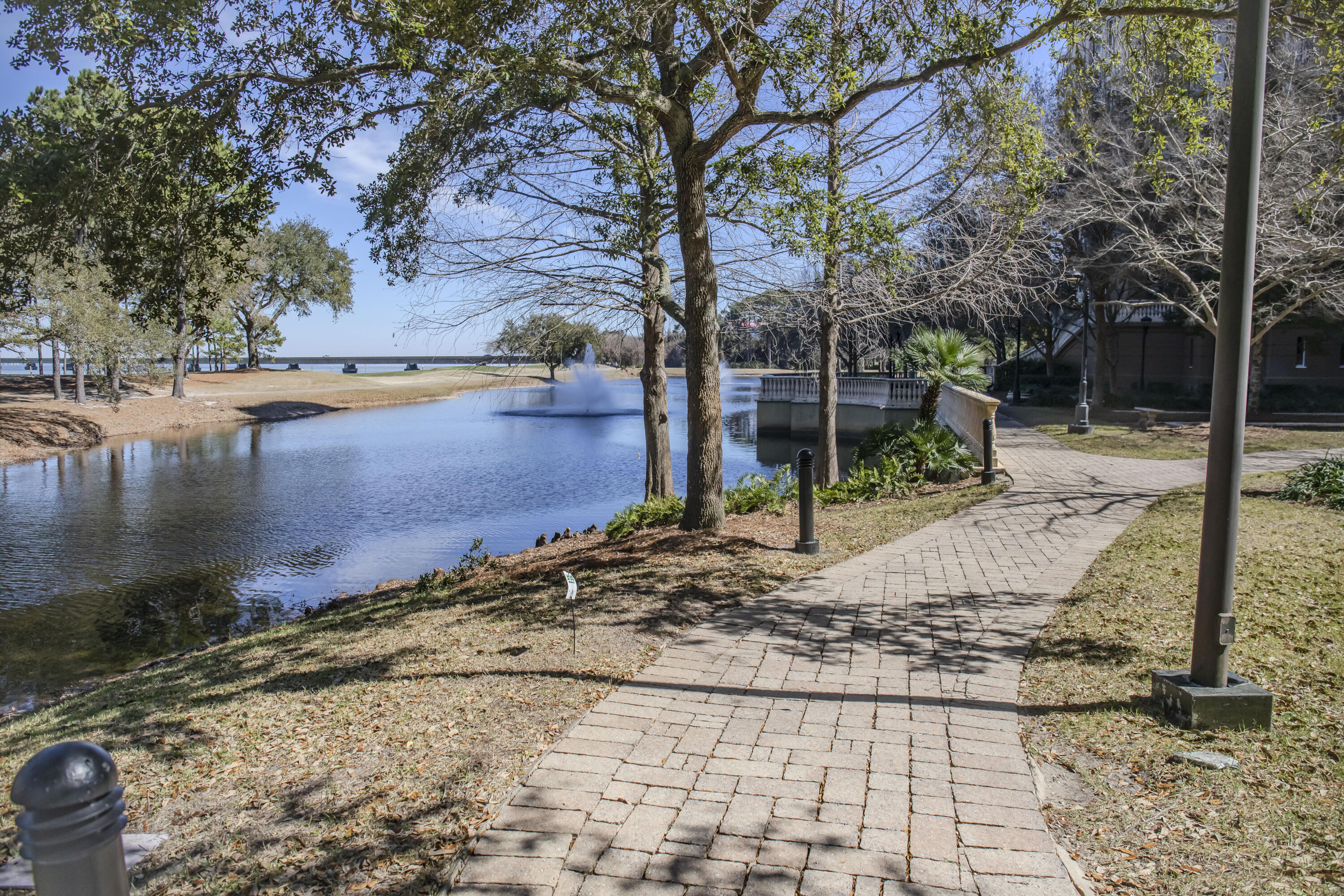 ONE WATER PLACE - Residential