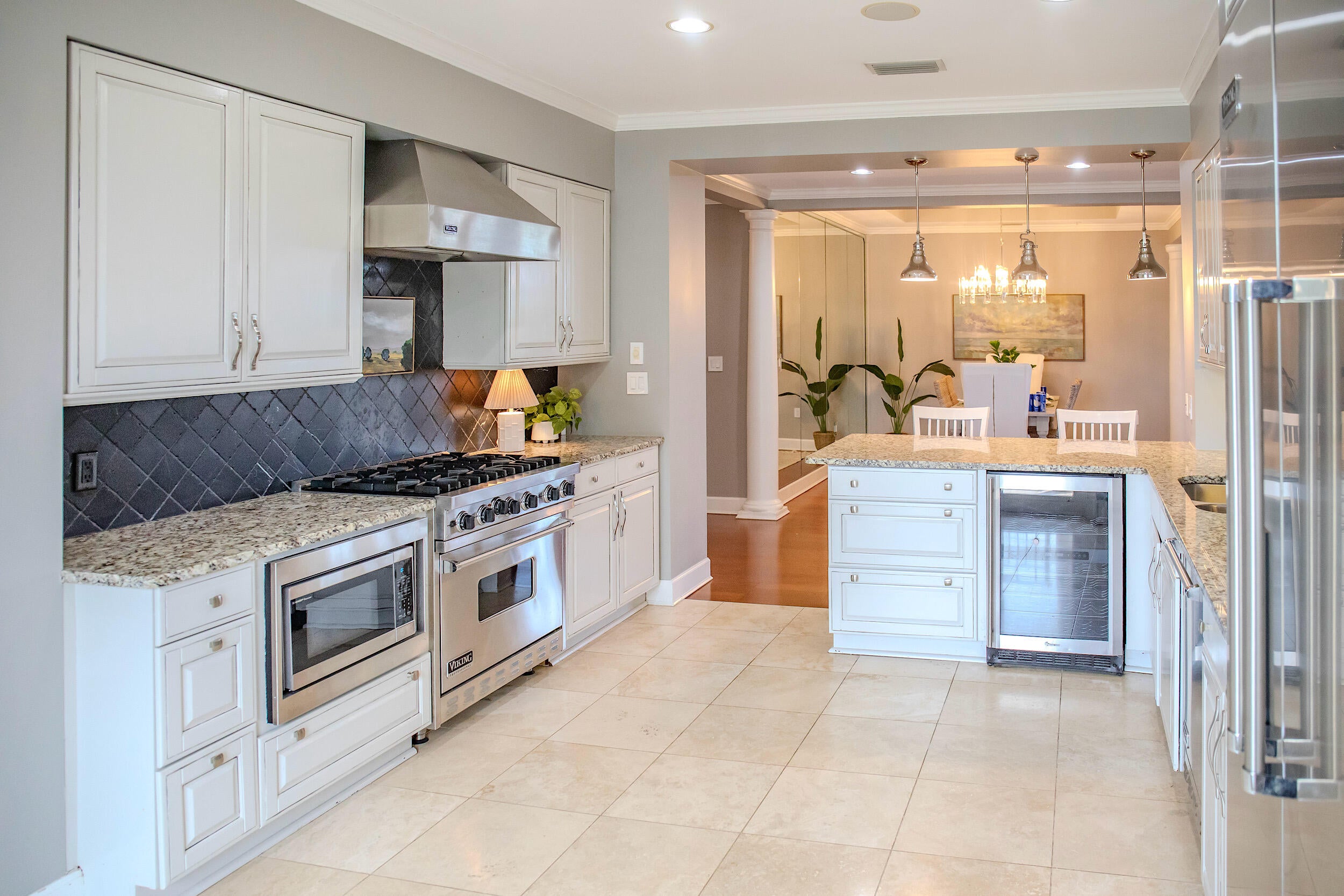 ONE WATER PLACE - Residential