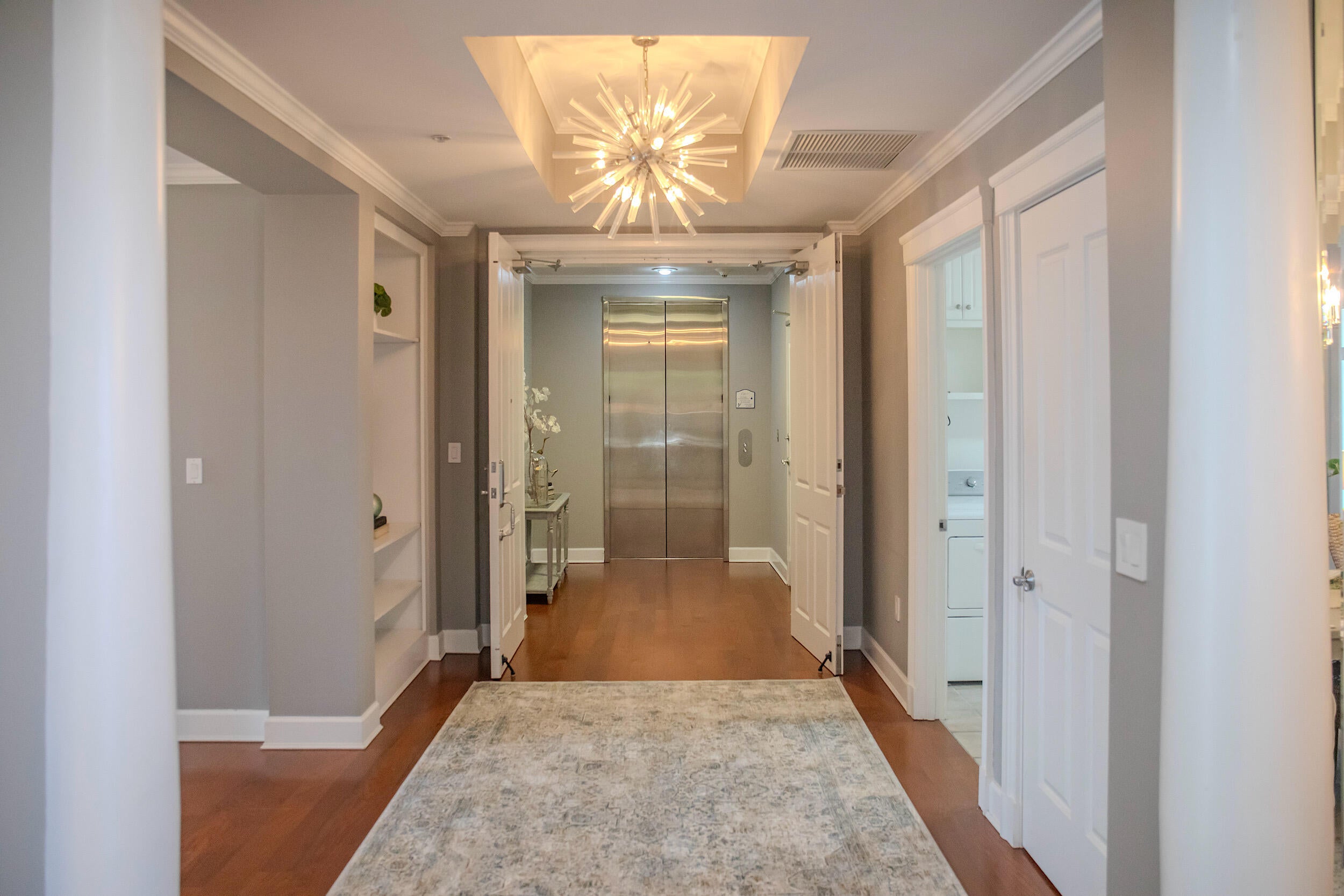 ONE WATER PLACE - Residential