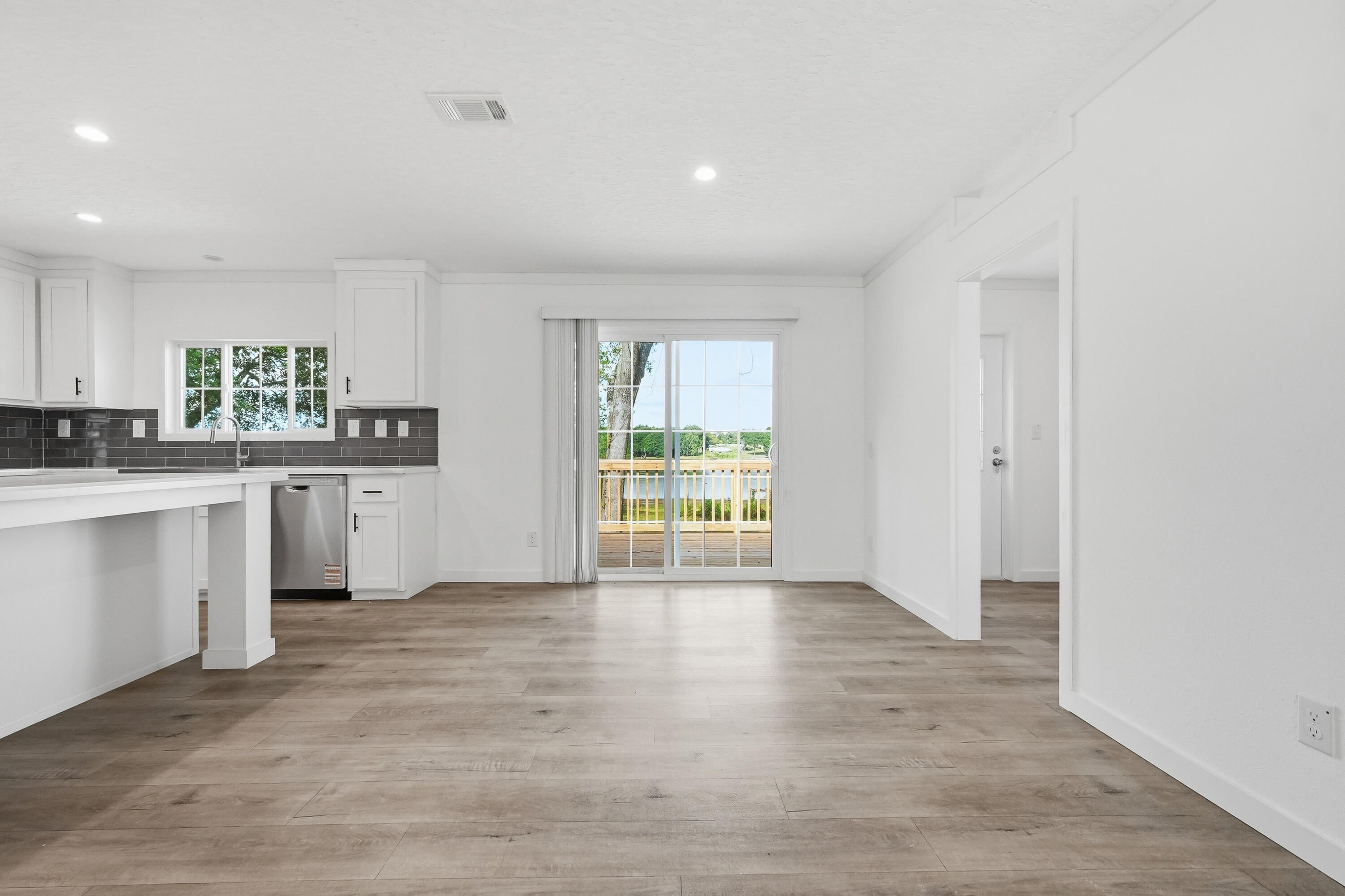 PARADISE ISLAND - Residential
