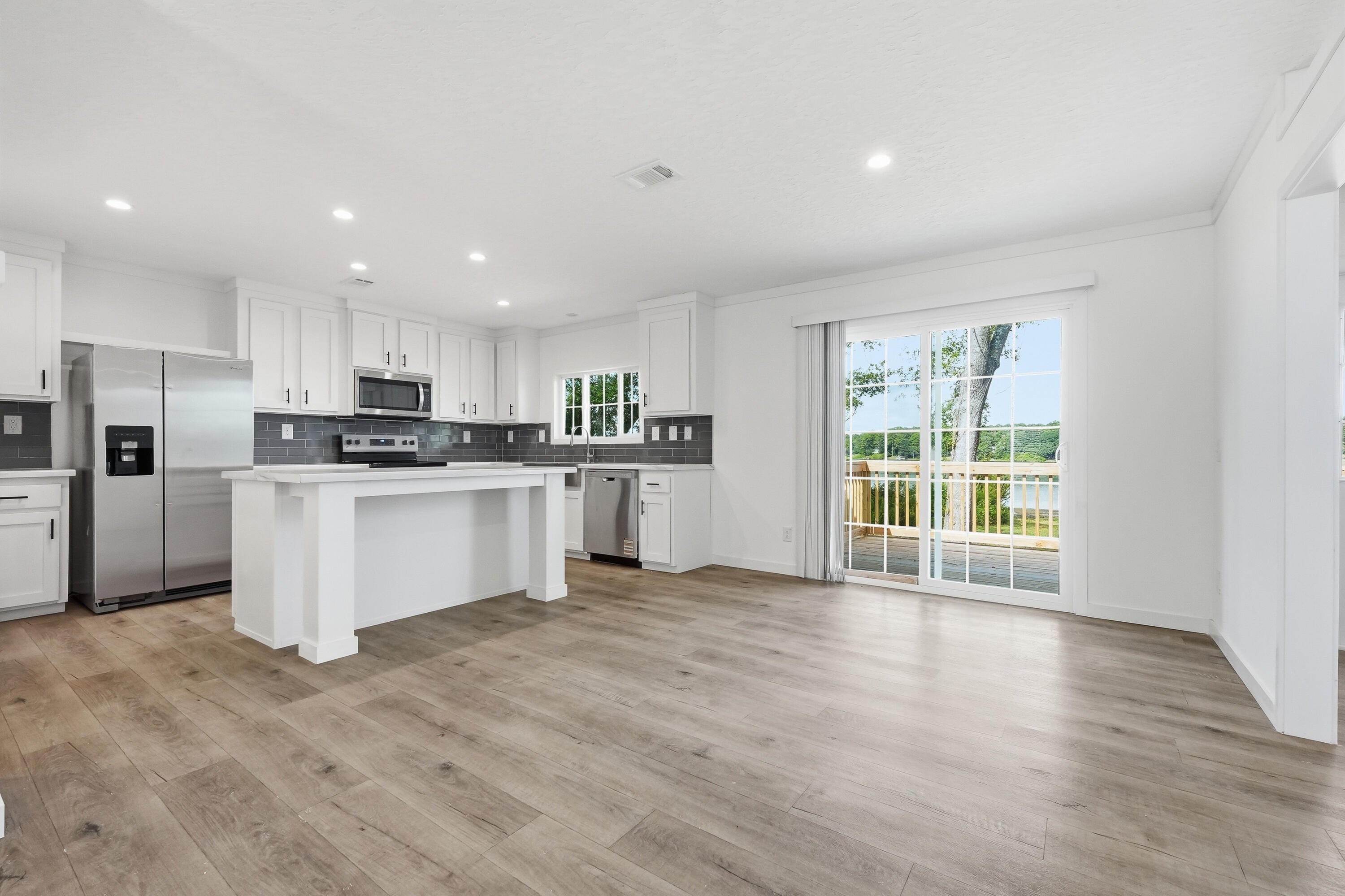 PARADISE ISLAND - Residential