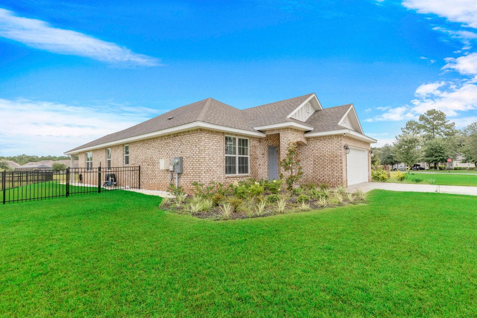 HAMMOCK BAY - Residential