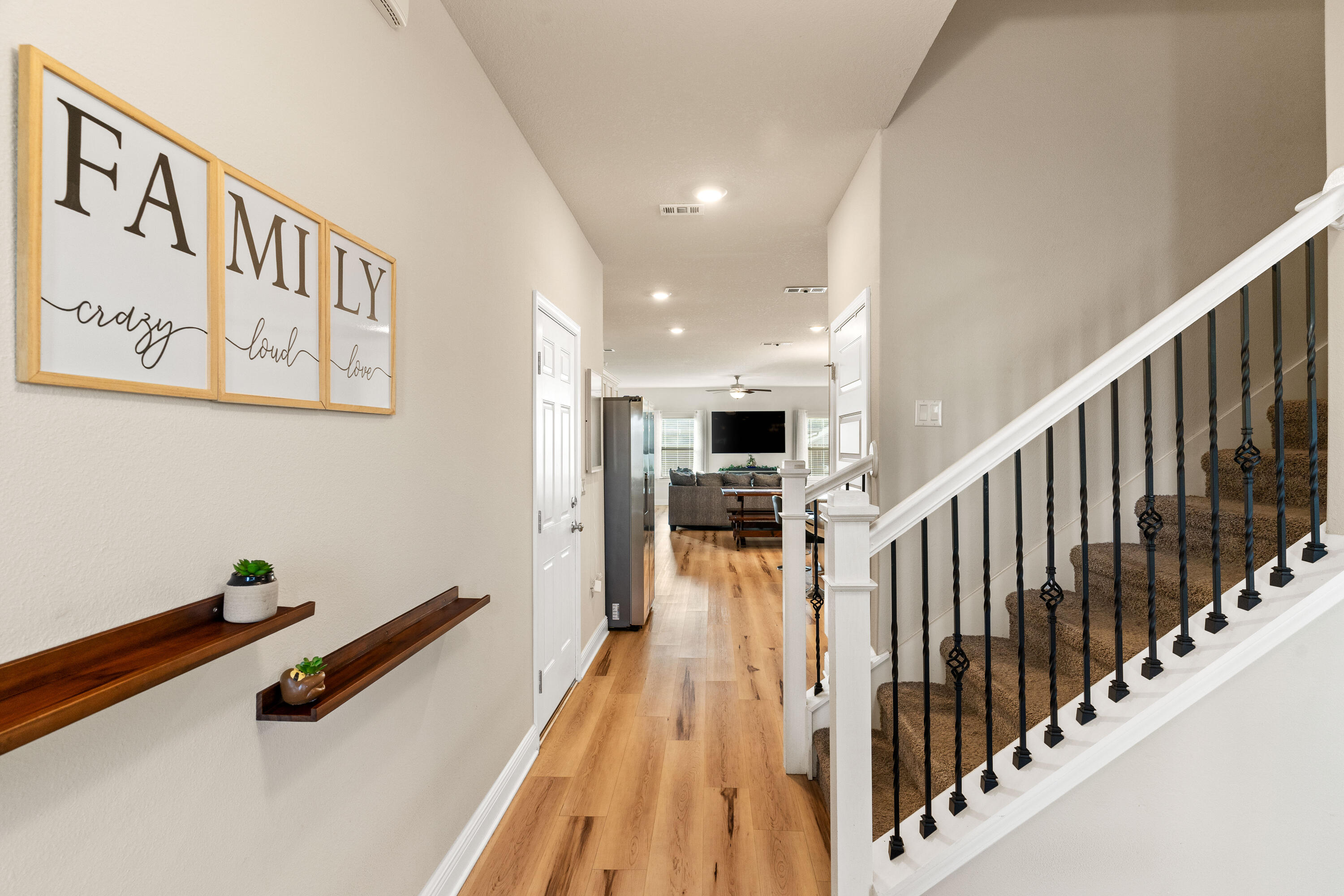 RIDGEWAY LANDING PHASE 1 - Residential Lease