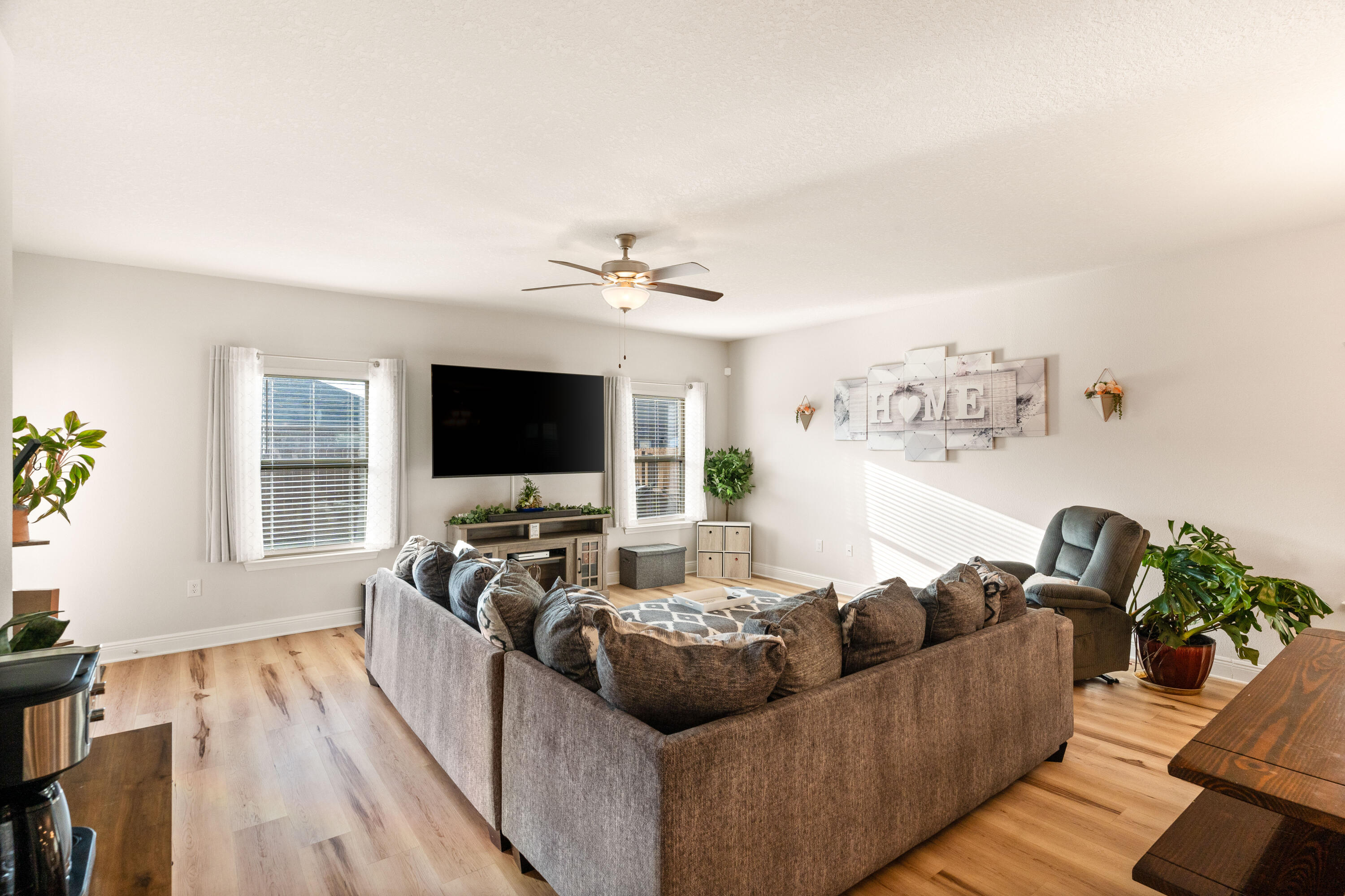 RIDGEWAY LANDING PHASE 1 - Residential Lease