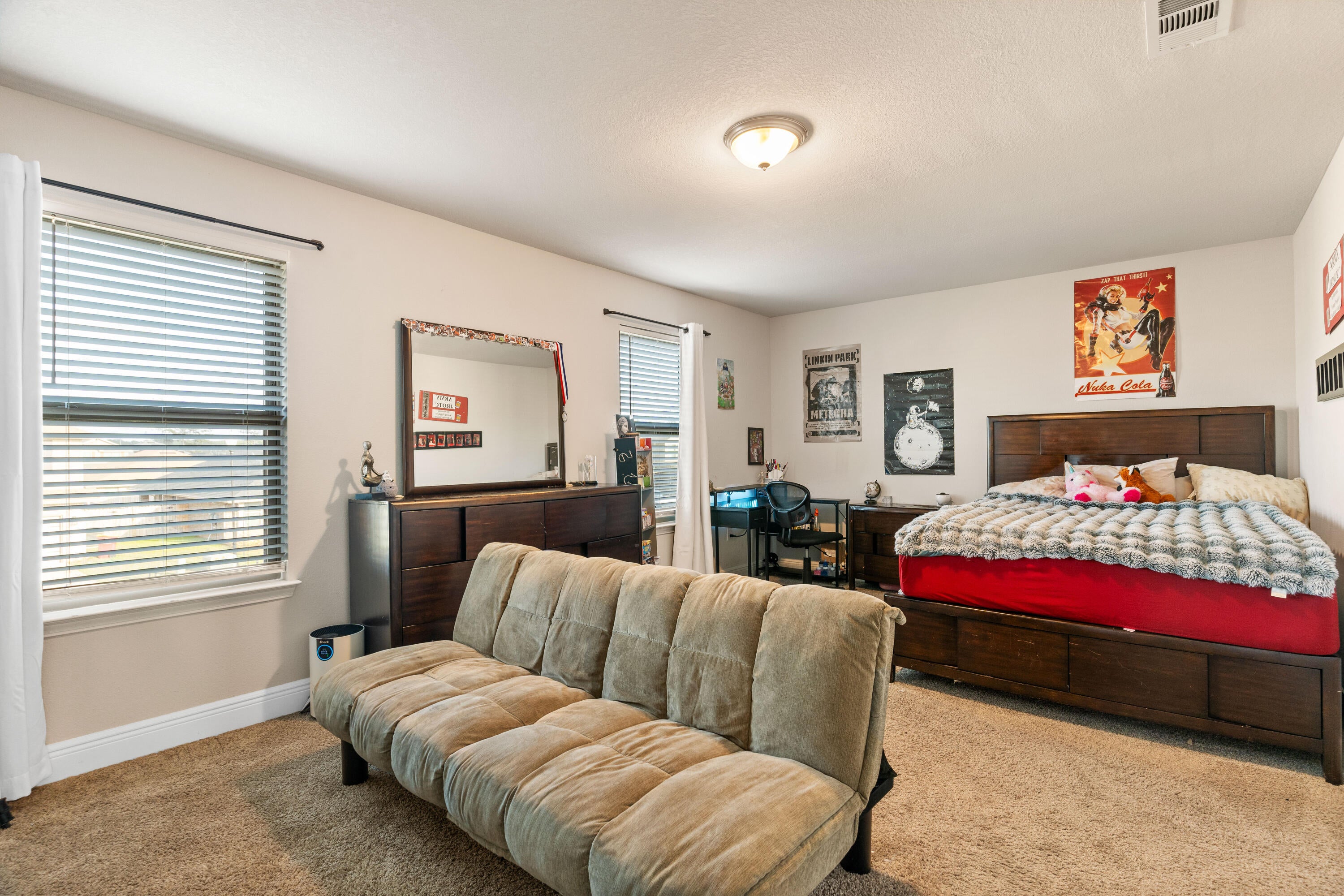 RIDGEWAY LANDING PHASE 1 - Residential Lease