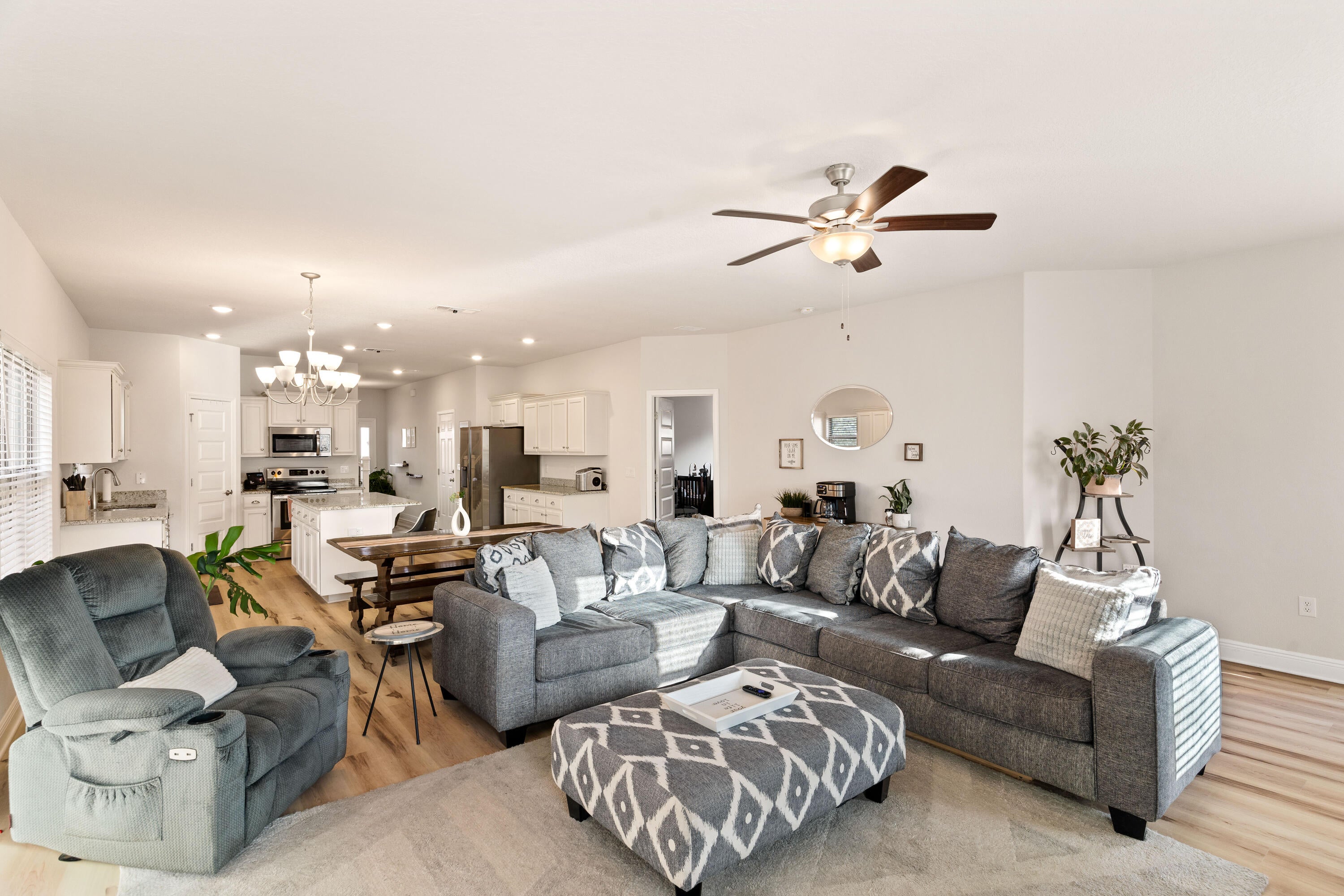RIDGEWAY LANDING PHASE 1 - Residential Lease