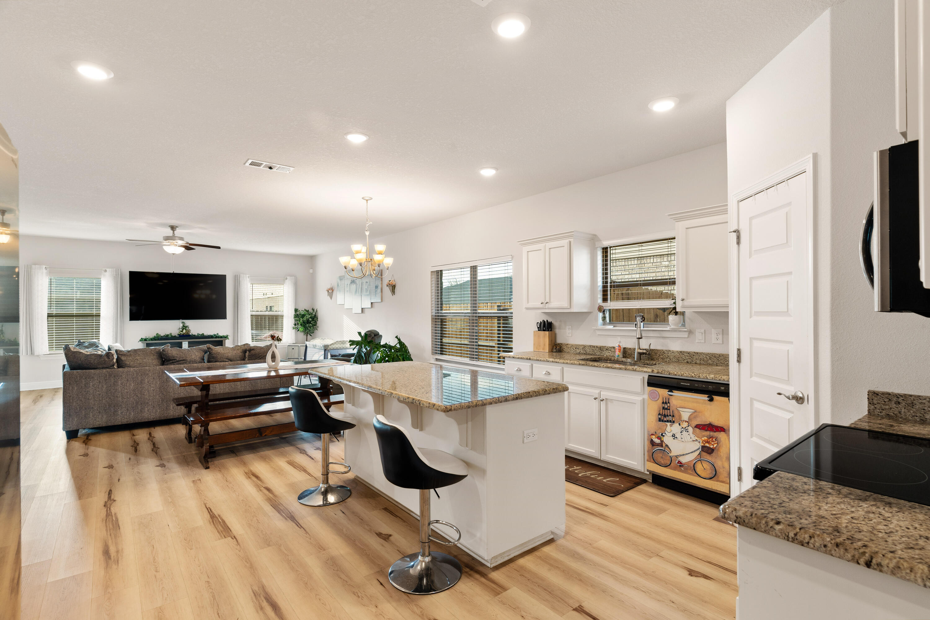 RIDGEWAY LANDING PHASE 1 - Residential Lease