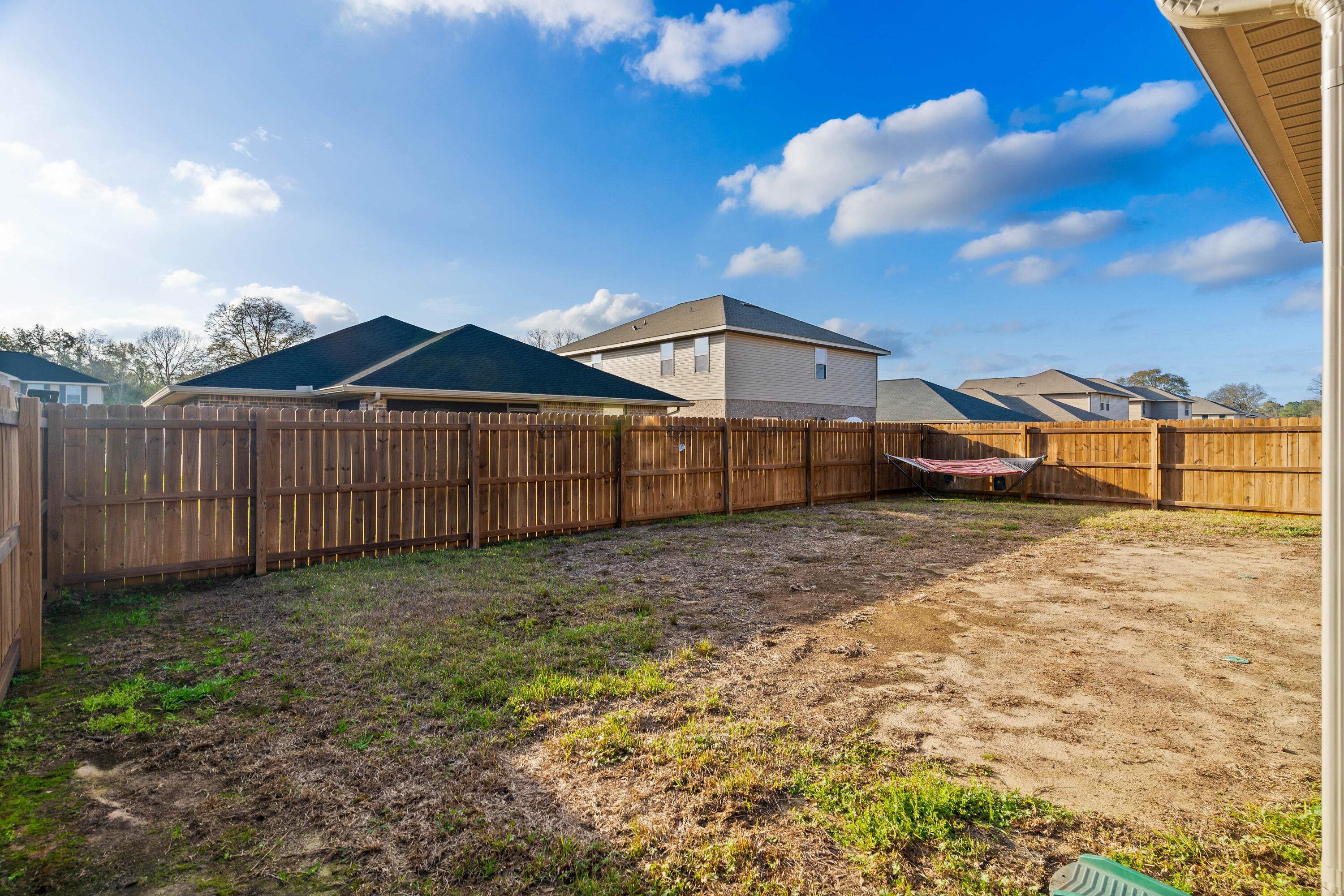RIDGEWAY LANDING PHASE 1 - Residential Lease