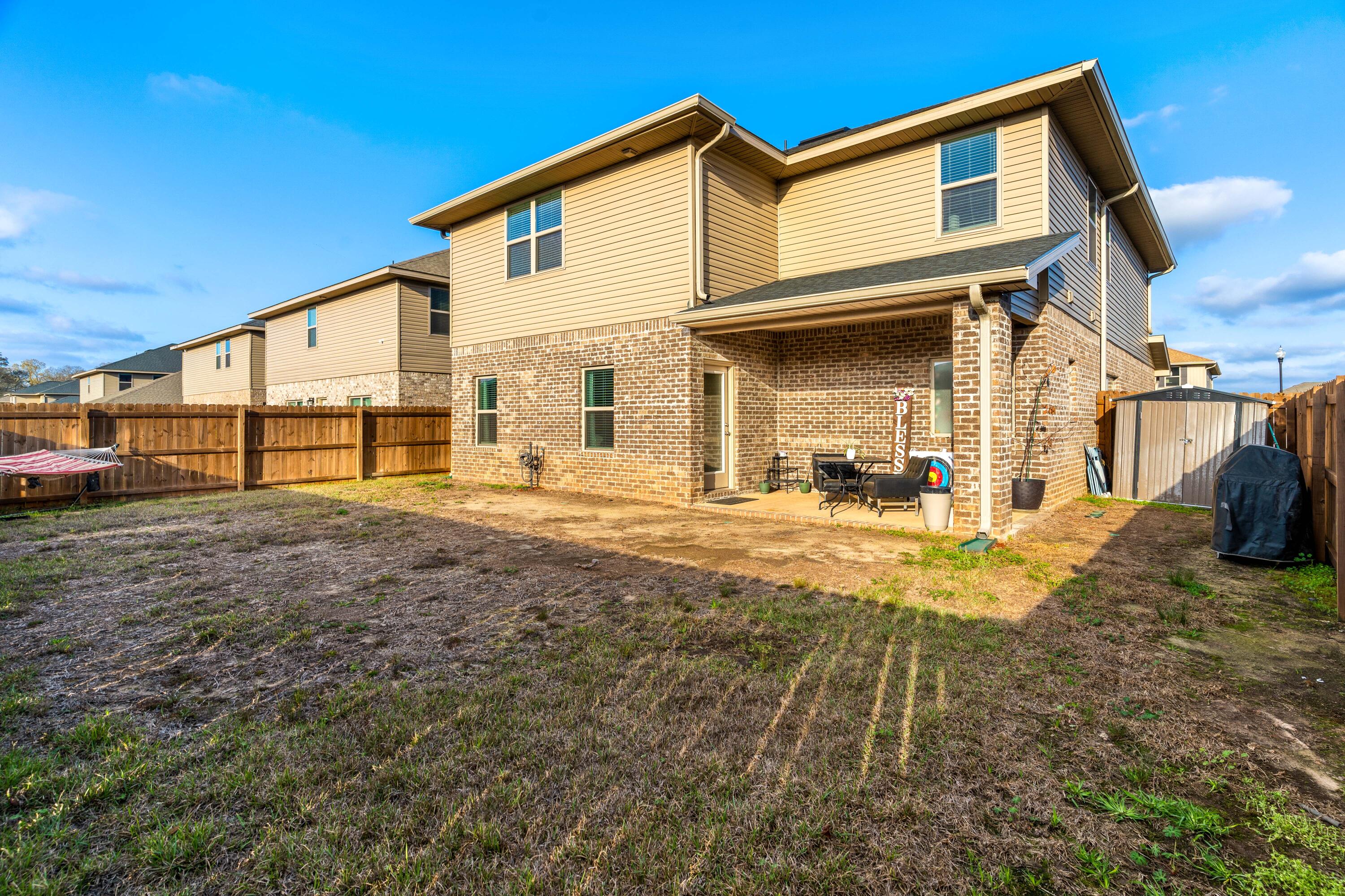 RIDGEWAY LANDING PHASE 1 - Residential Lease