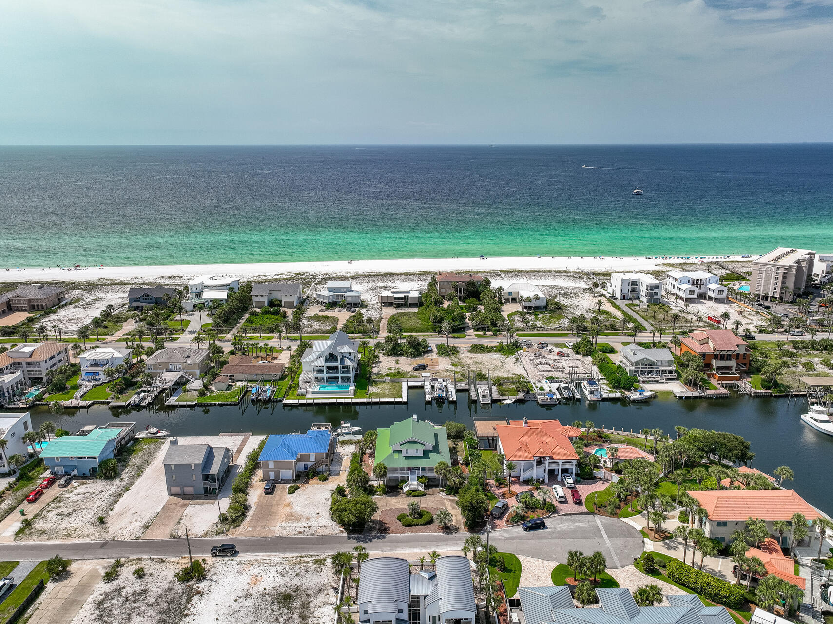 HOLIDAY ISLE - Residential