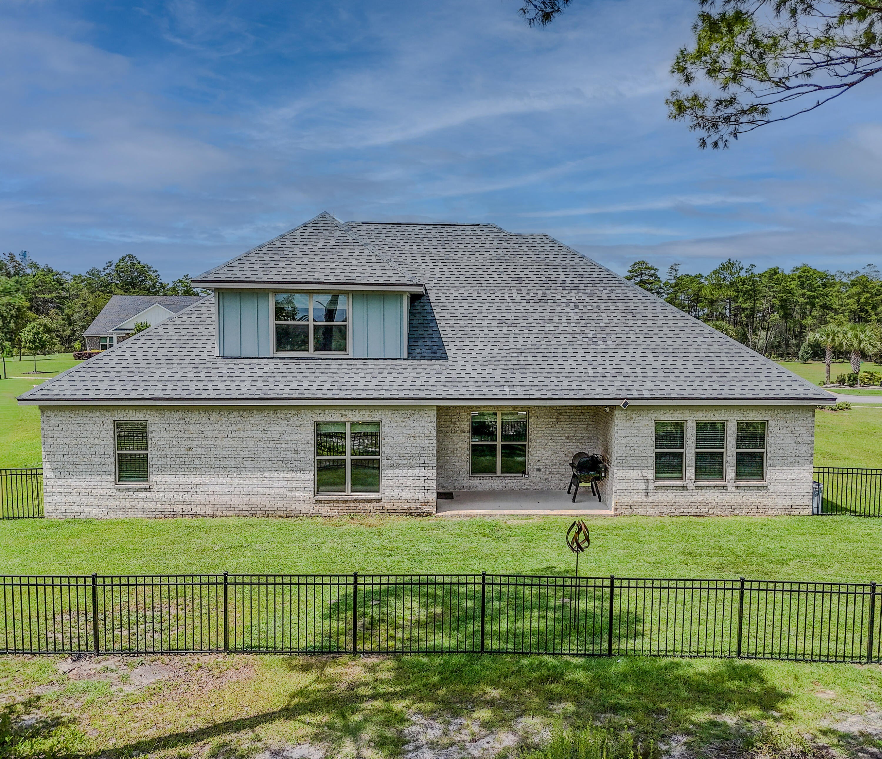 WINDSWEPT ESTATES - Residential