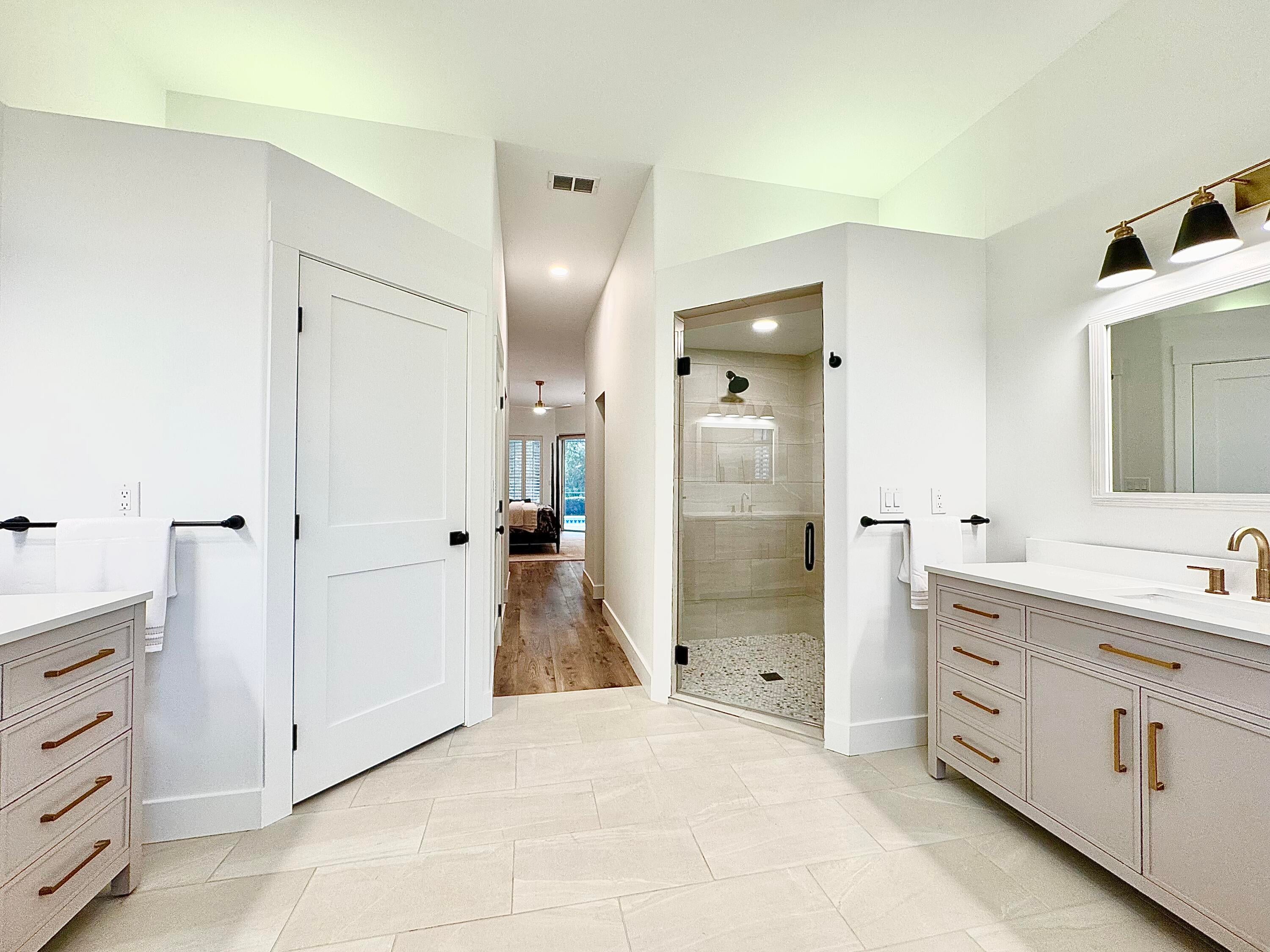 EMERALD LAKES PH 1 - Residential