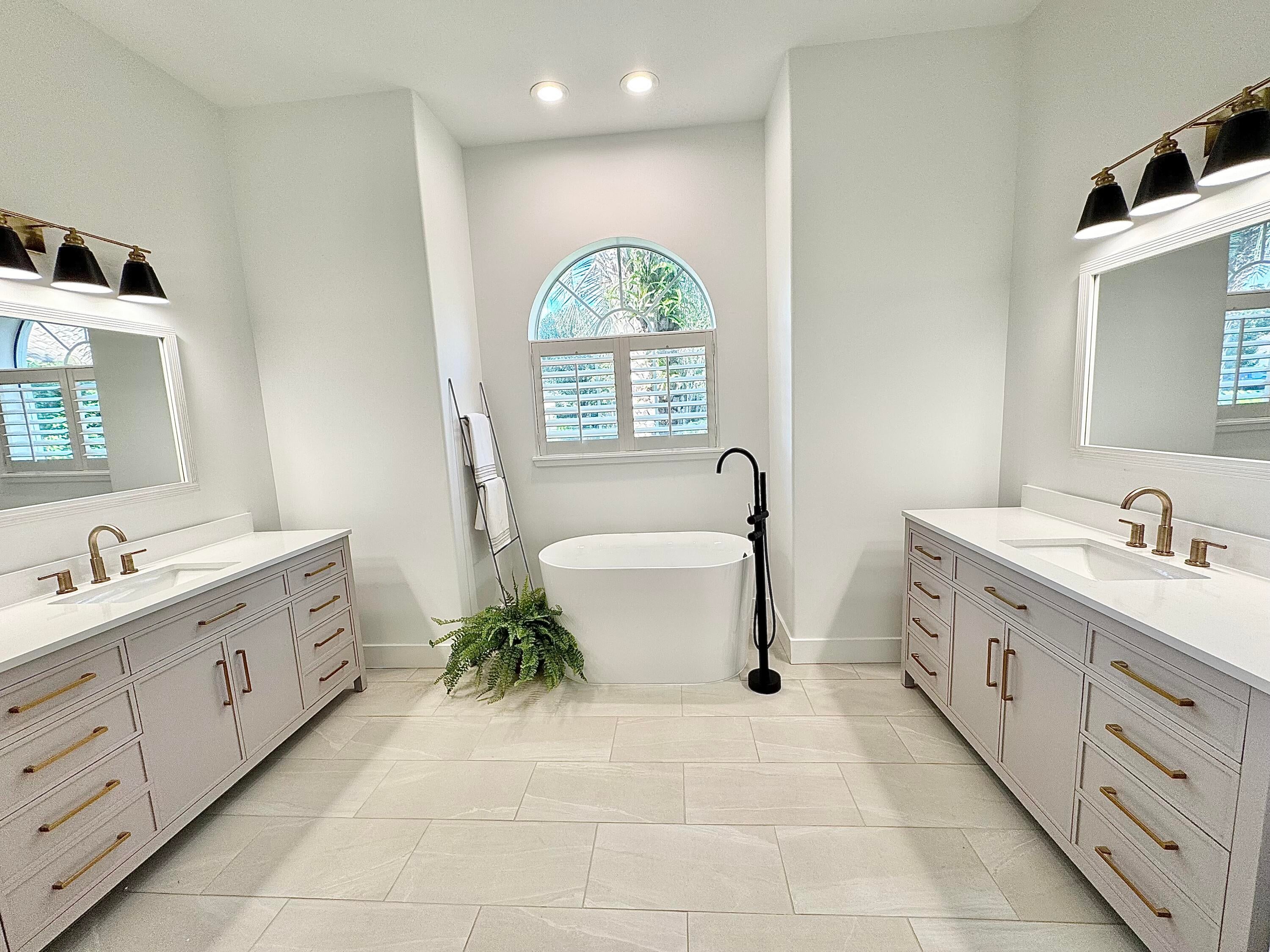 EMERALD LAKES PH 1 - Residential