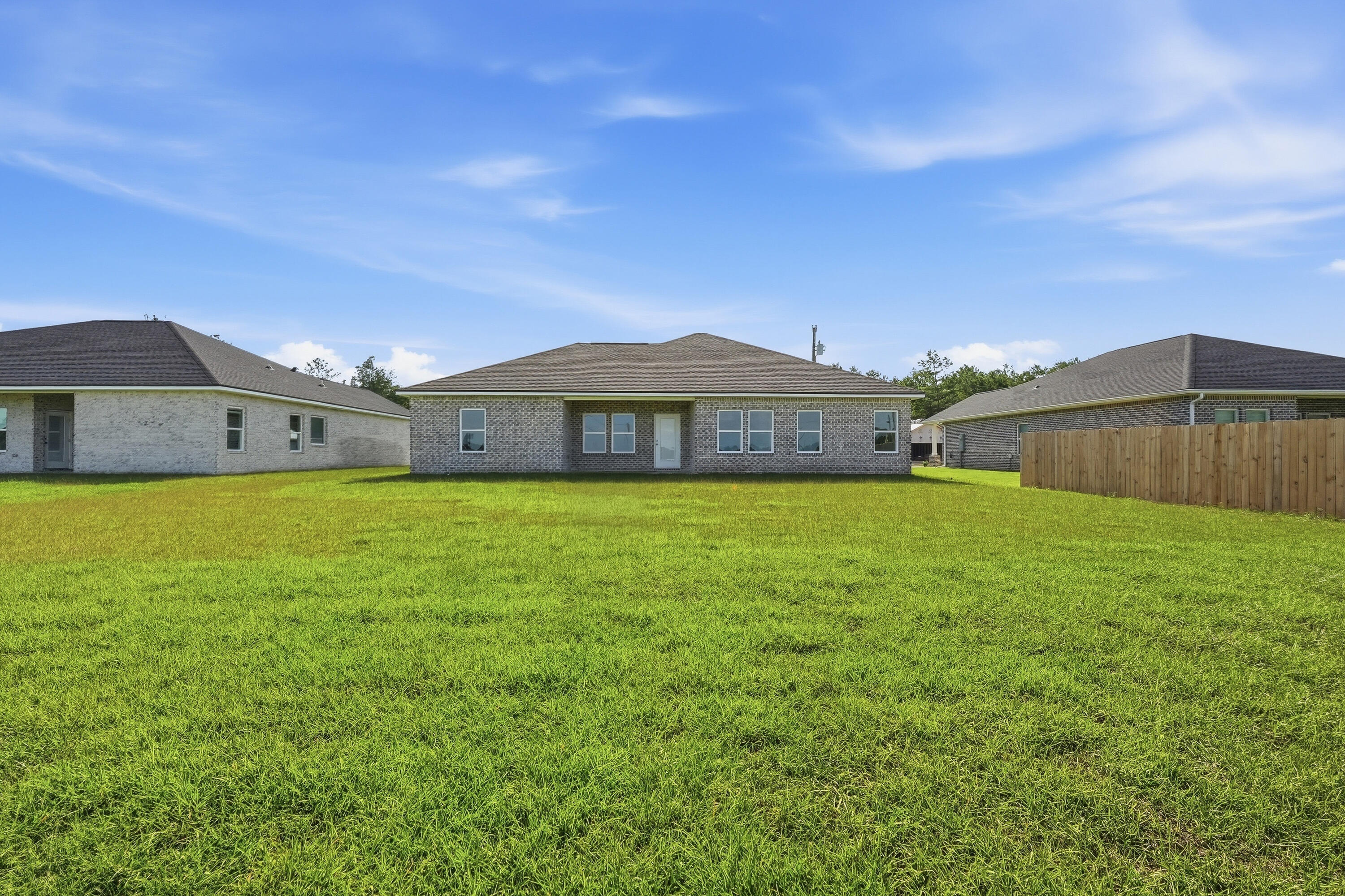 SOUTHERN CHARM - Residential