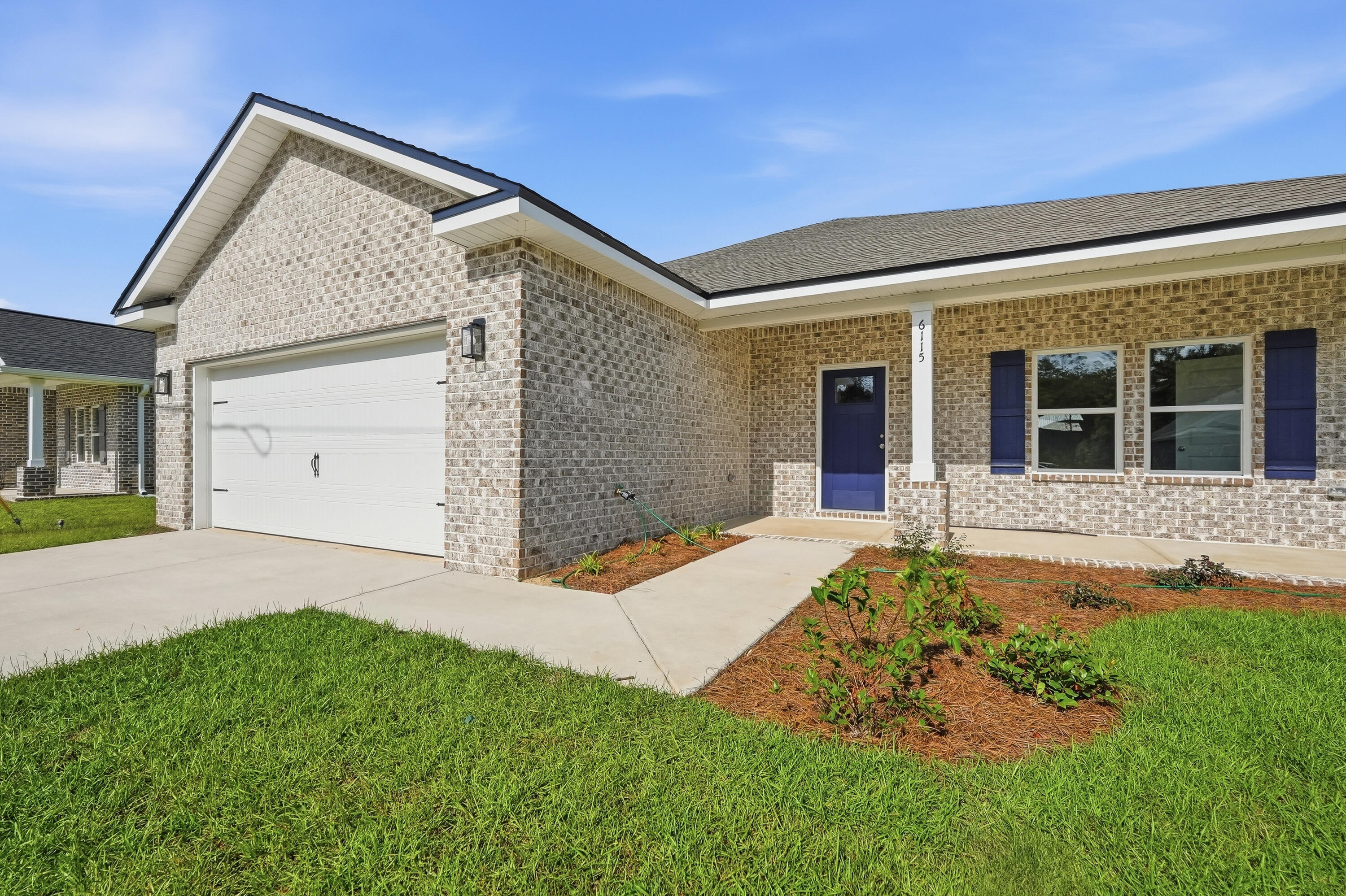 SOUTHERN CHARM - Residential