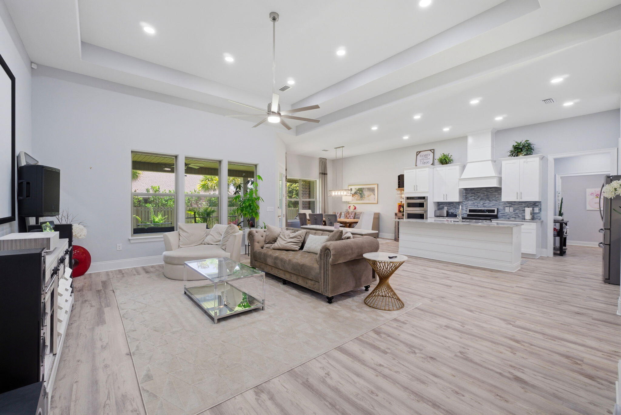 CAMELLIAS - Residential
