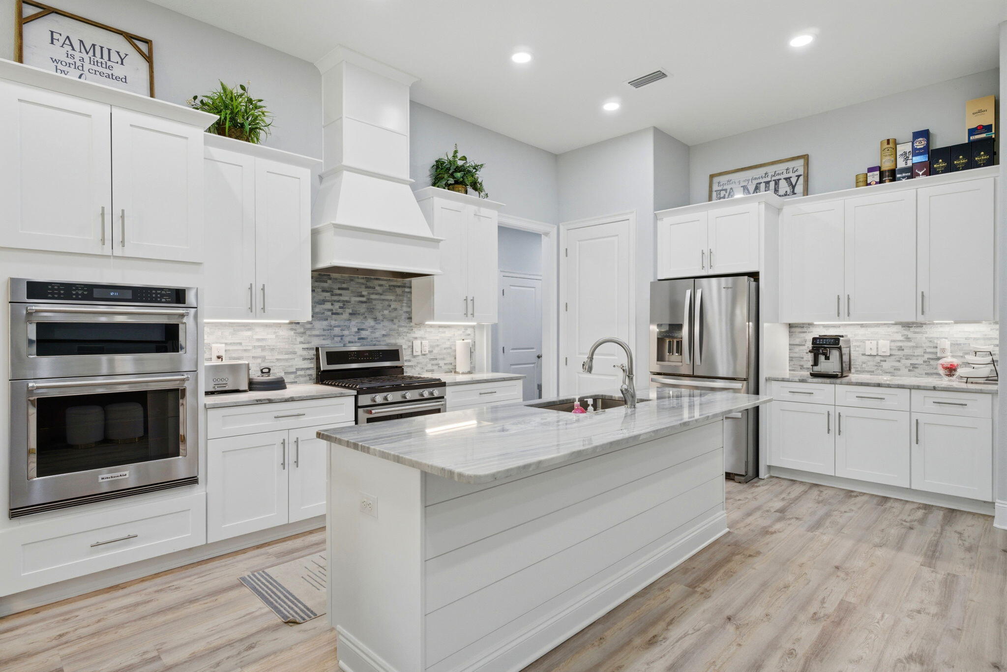 CAMELLIAS - Residential