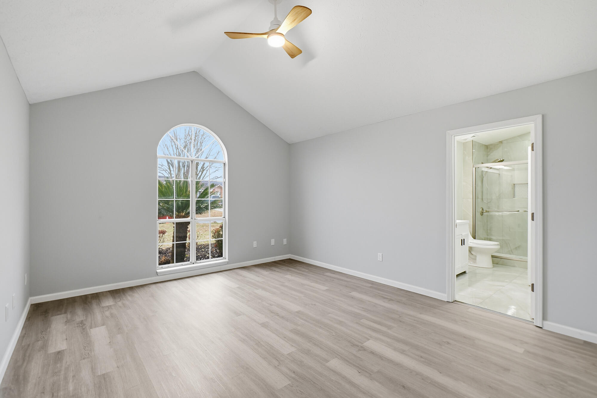 DERBY WOODS - Residential Lease