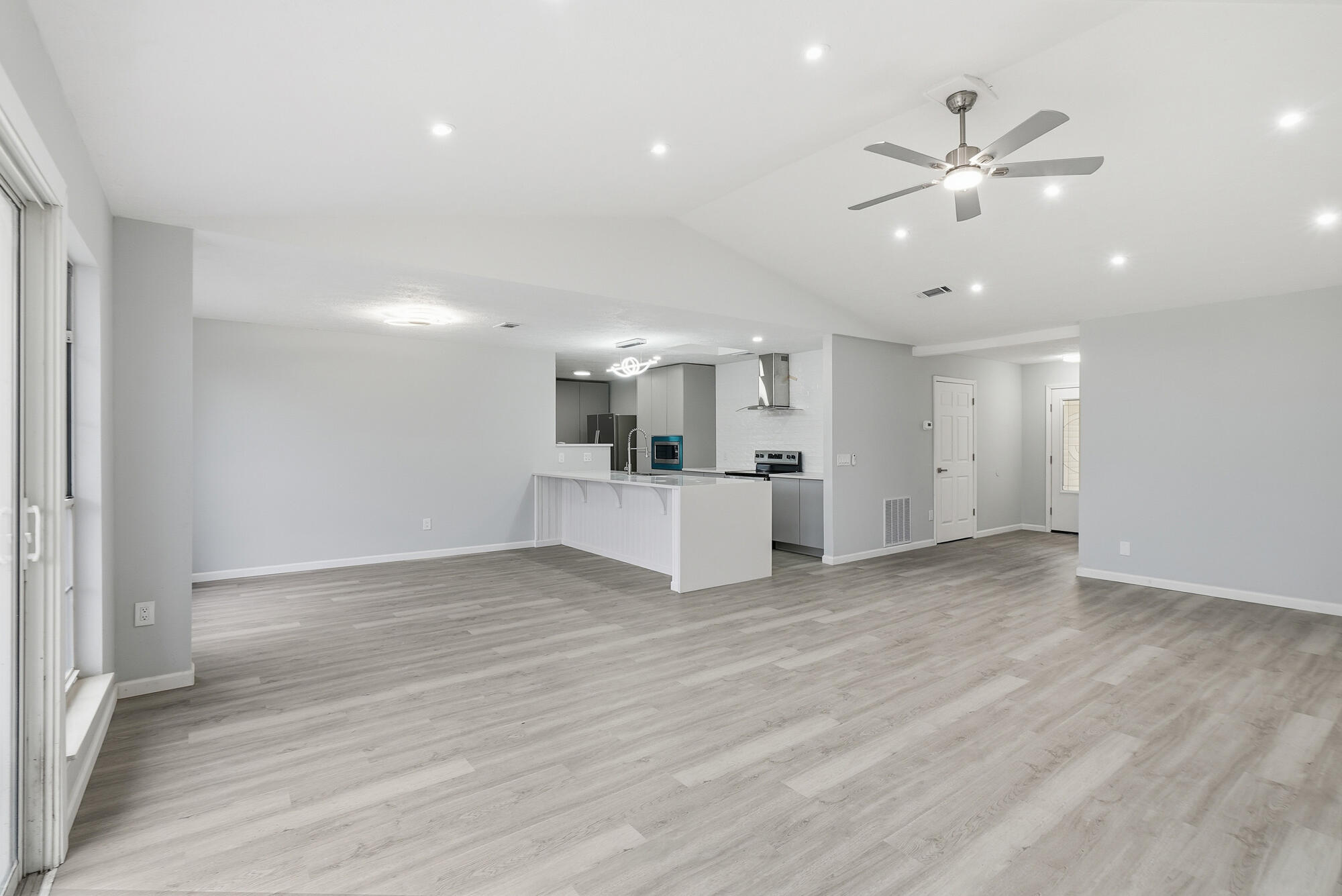 DERBY WOODS - Residential Lease