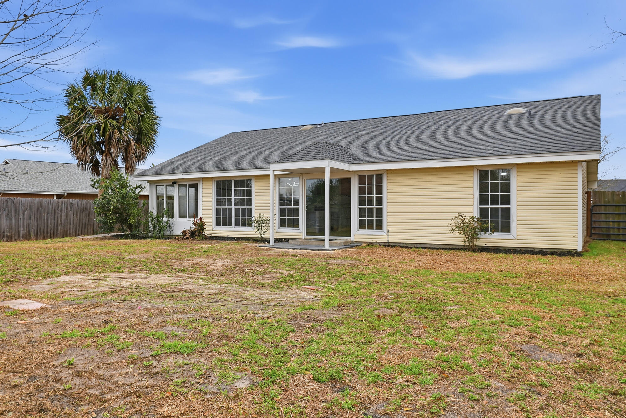DERBY WOODS - Residential Lease