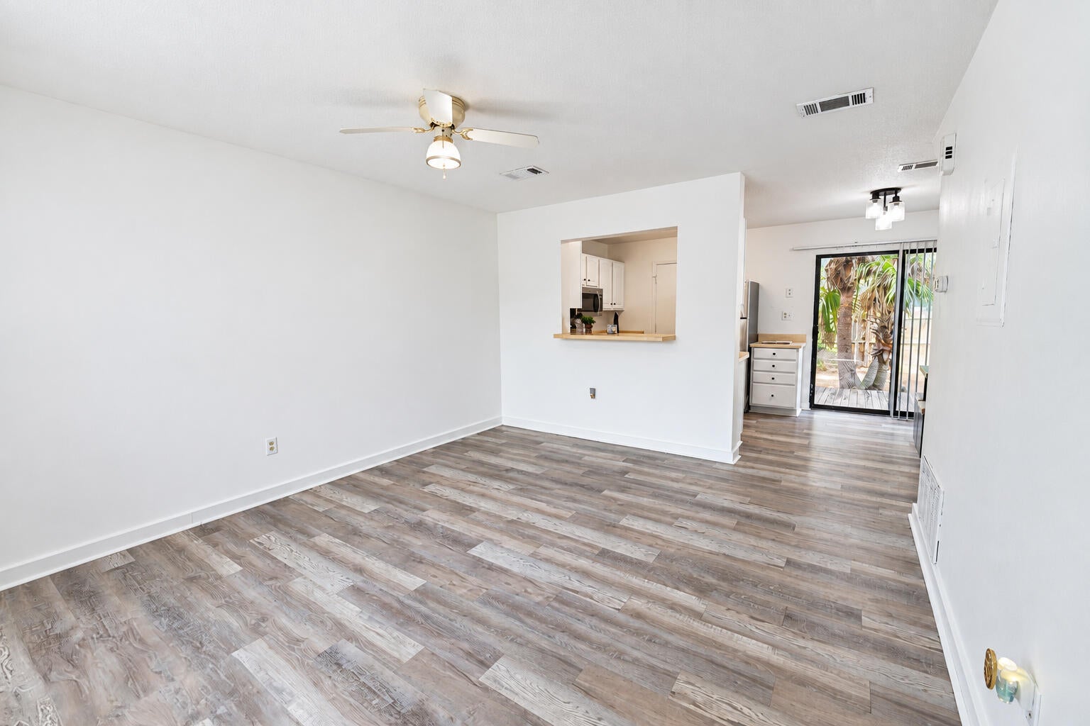INDIAN HILLS - Residential