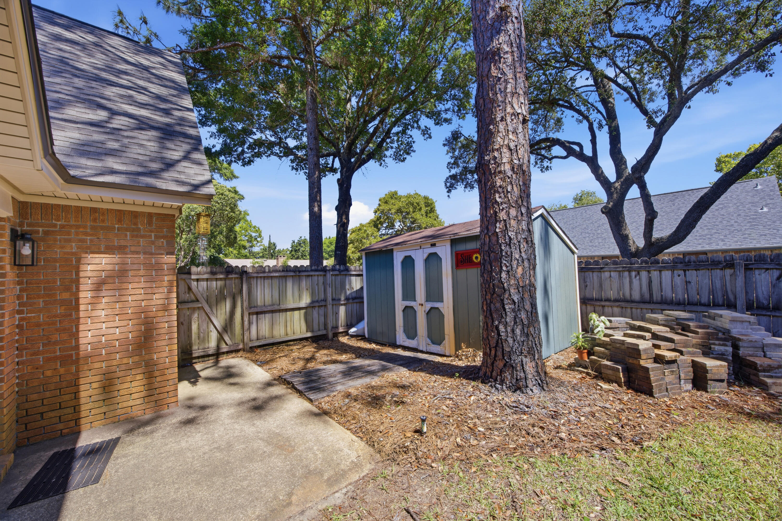 RAINTREE ESTATES #2 - Residential