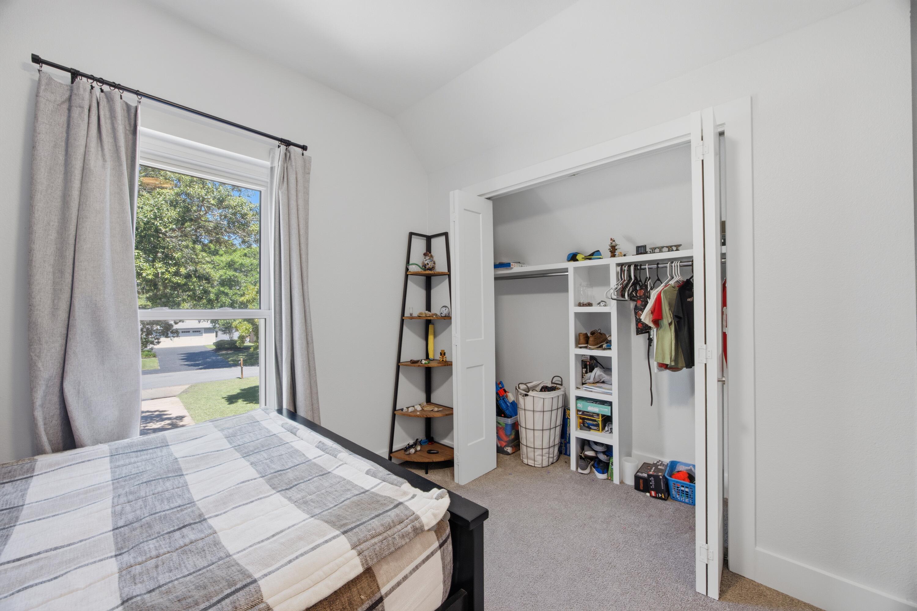 RAINTREE ESTATES #2 - Residential