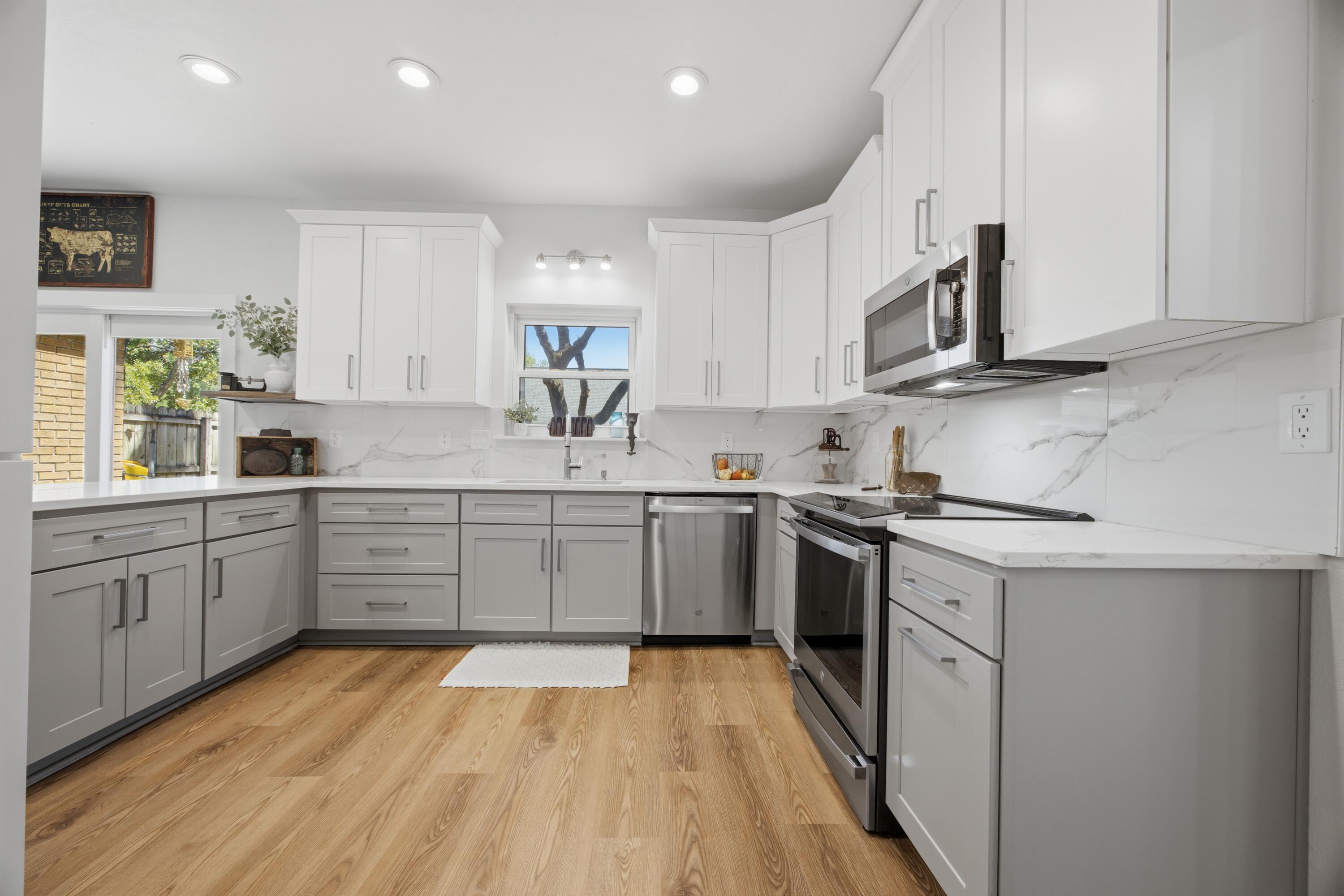 RAINTREE ESTATES #2 - Residential
